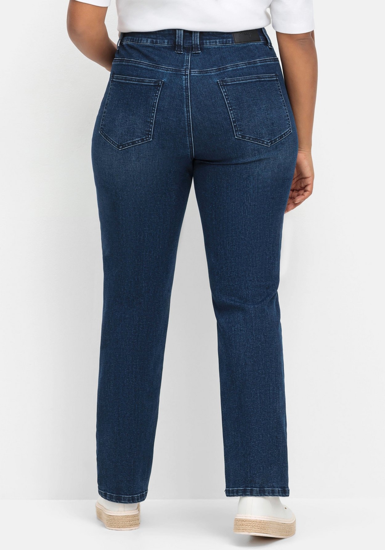 Sheego Stretch-Jeans »Gerade Jeans mit funktionellen TruTemp365® Fasern«