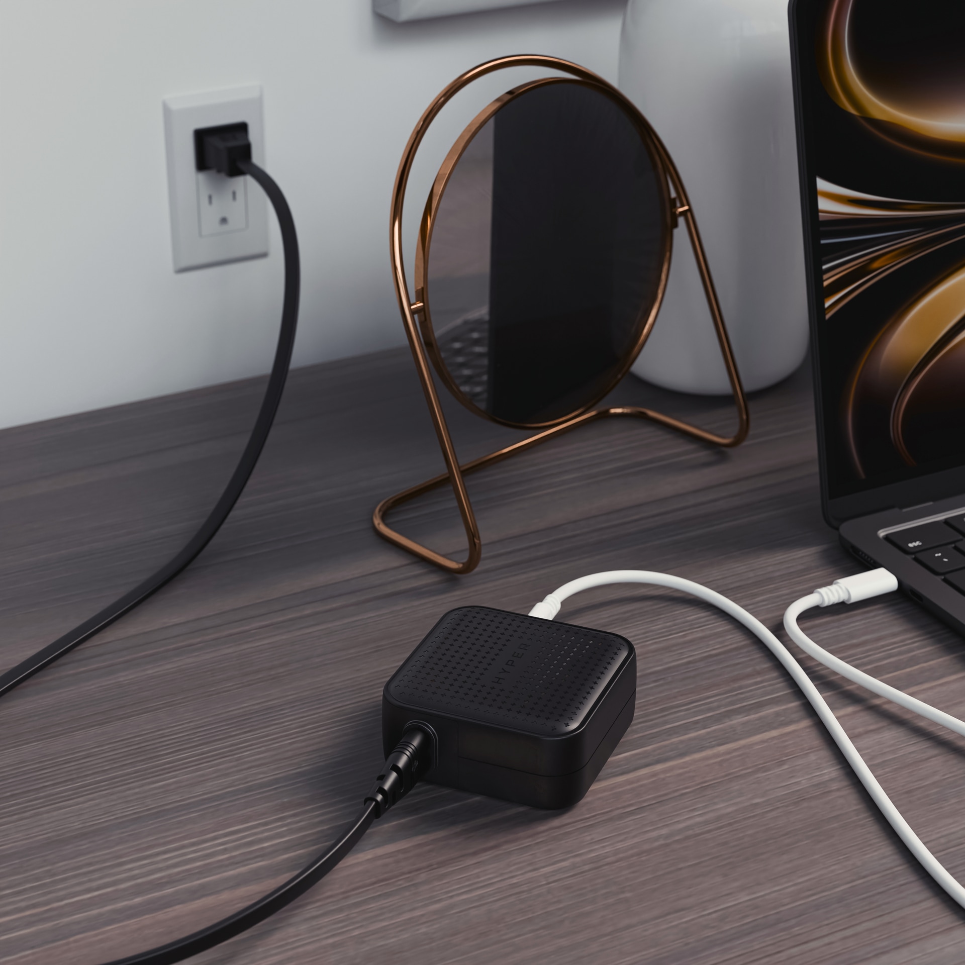 Targus Schnelllade-Gerät »HyperJuice 70W GaN Travel Charger 2x USB-C + 1x USB-A«