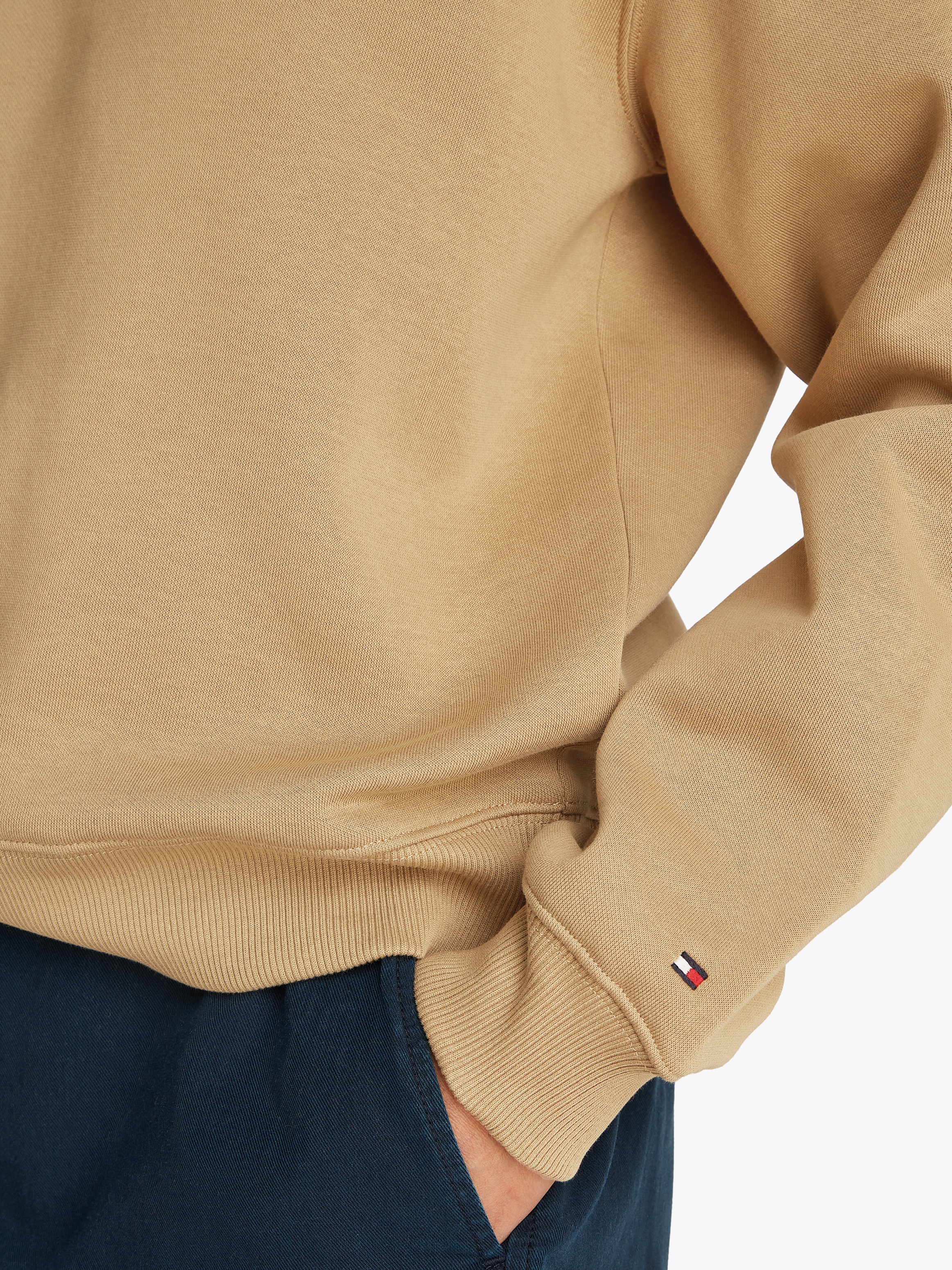 Tommy Hilfiger Kapuzensweatshirt »MDRN REG CORP LOGO HOODIE«, mit gesticktem Logo-Schriftzug