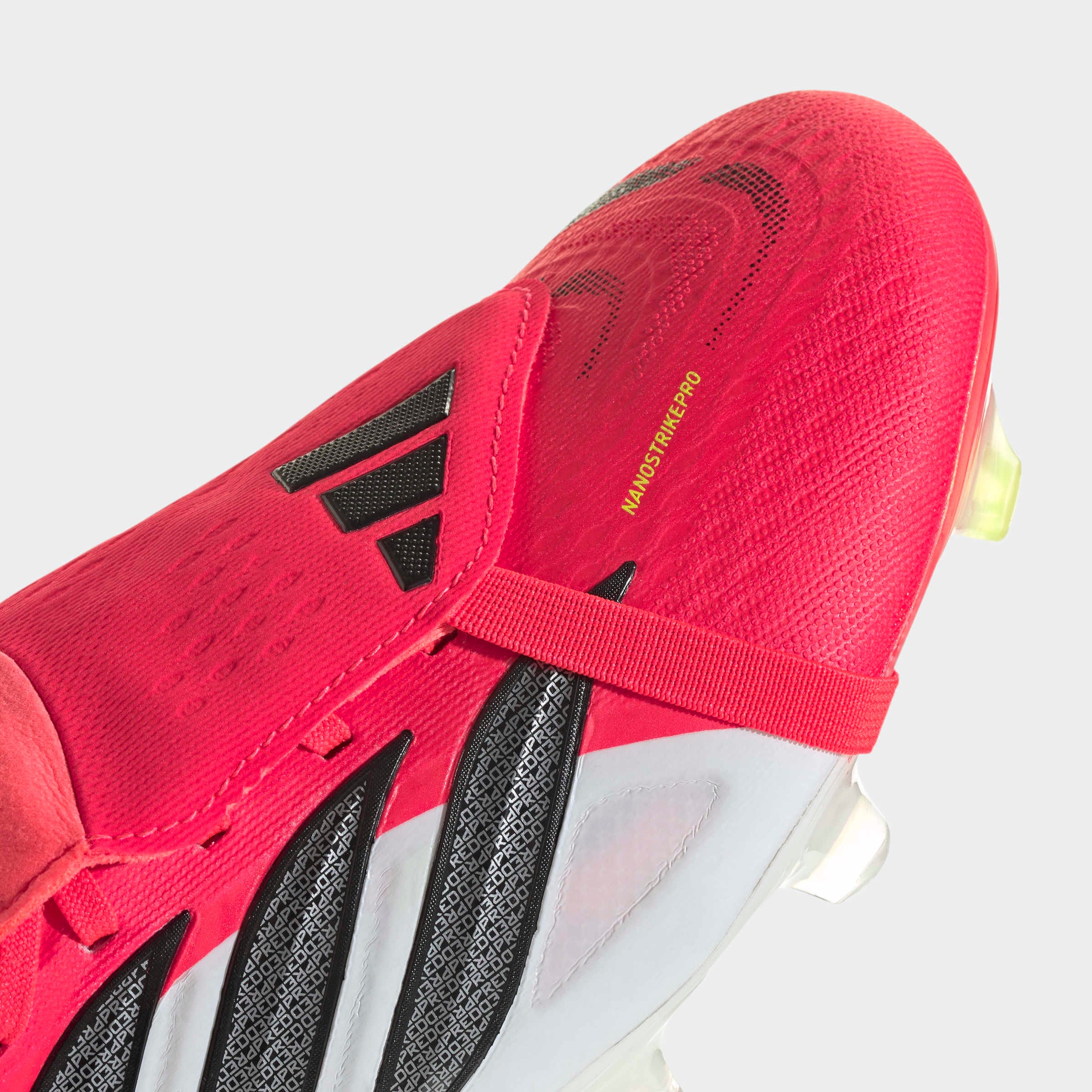 adidas Performance Fußballschuh »PREDATOR PRO , FESTE BÖDEN, UMSCHLAGBARE ZUNGE«  Außensohle für Rasen und feste Böden