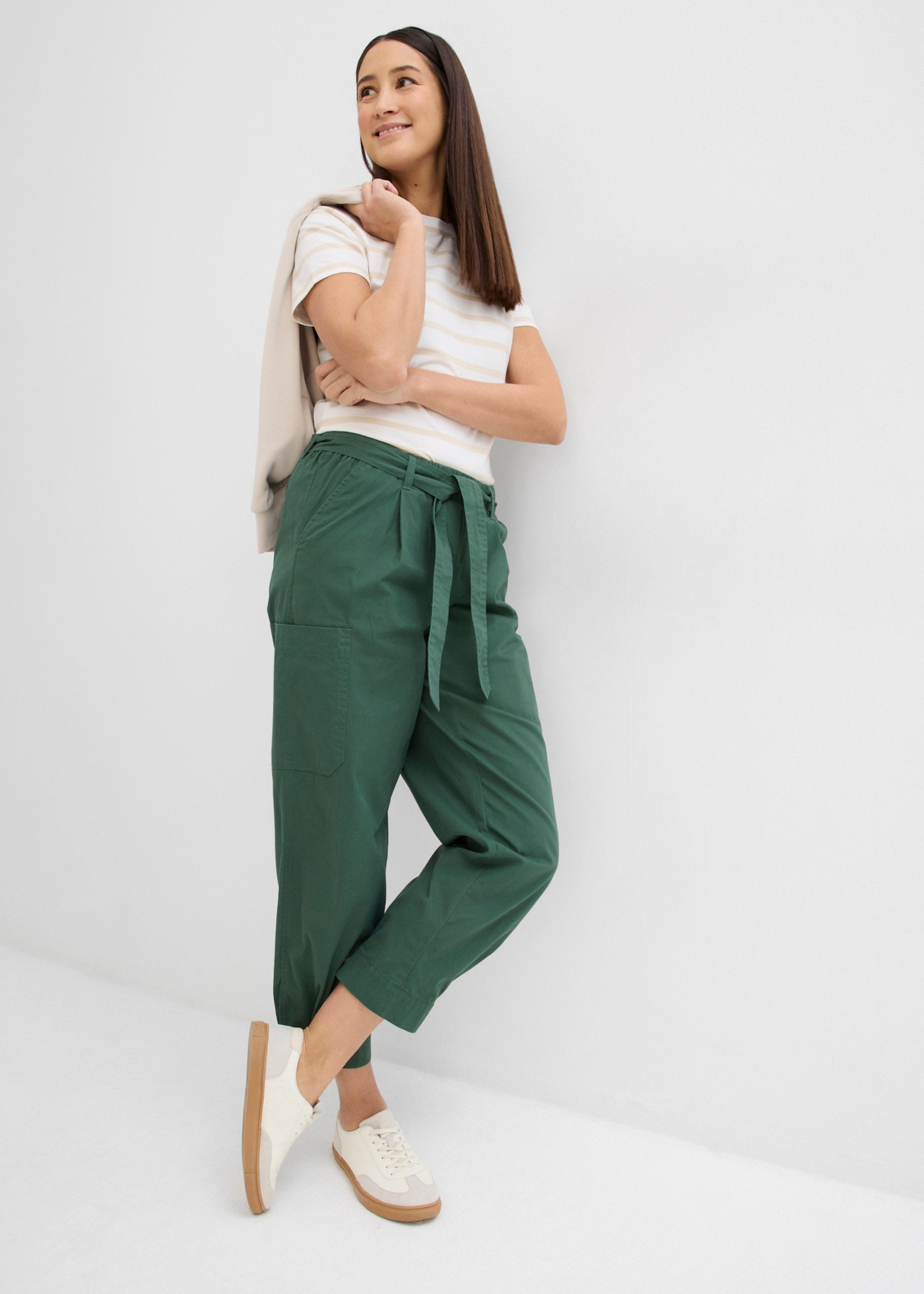 bonprix Cargohose  Loose Fit, mit Bindegürtel, aus Baumwolle, in verschiedenen Größen