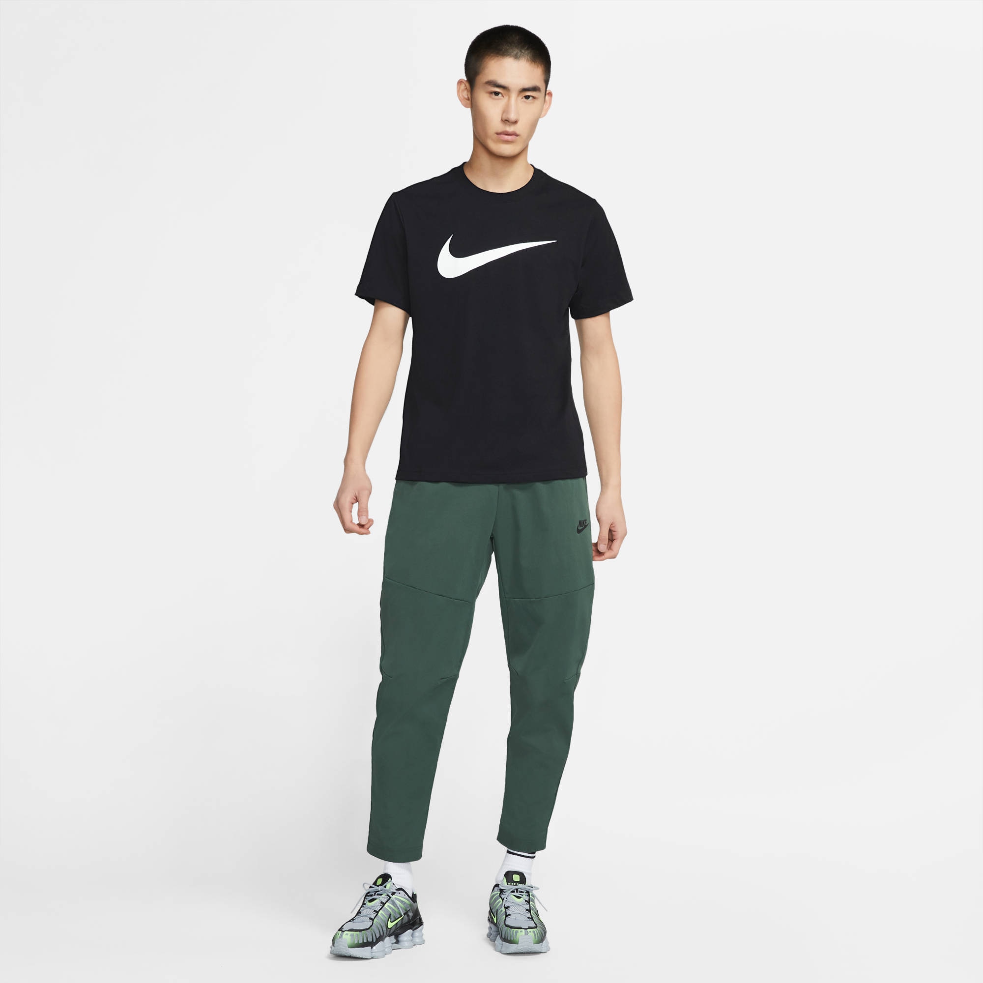 Nike Sportswear T-Shirt »M NSW TEE ICON SWOOSH« Kurzarm, Rundhalsausschnitt, aus Baumwolle