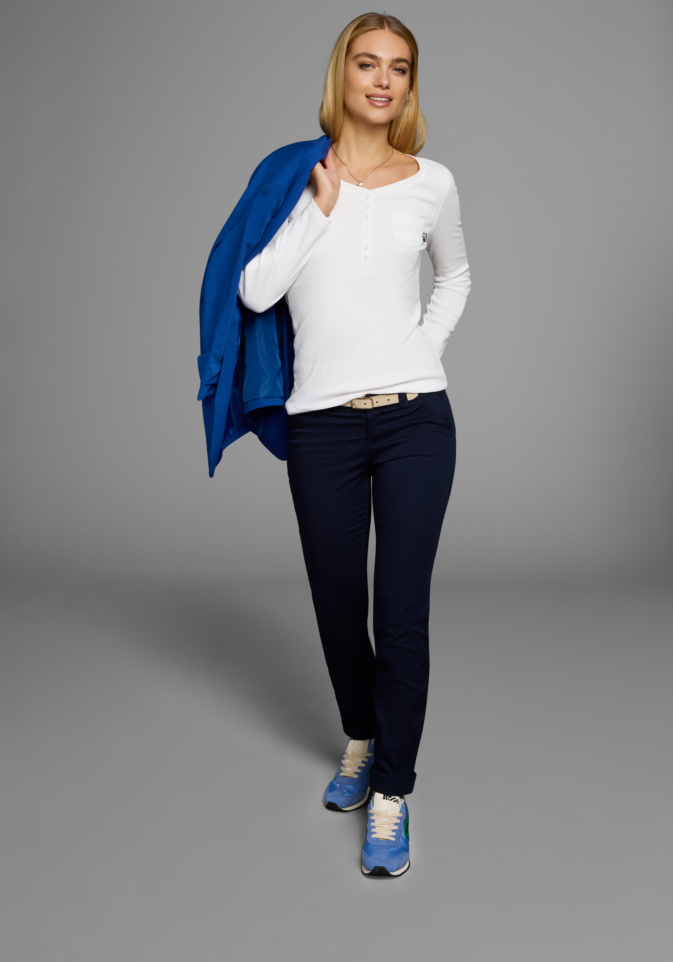 Arizona Langarmshirt sehr figurbetonter Schnitt,  unifarben,  Rundhalsausschnitt