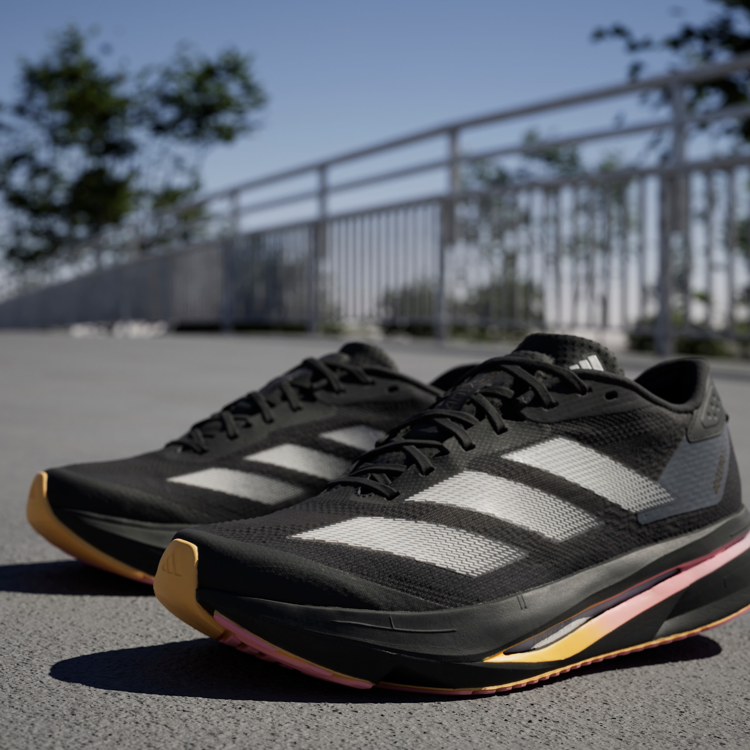 adidas Performance Laufschuh »ADIZERO SL2«