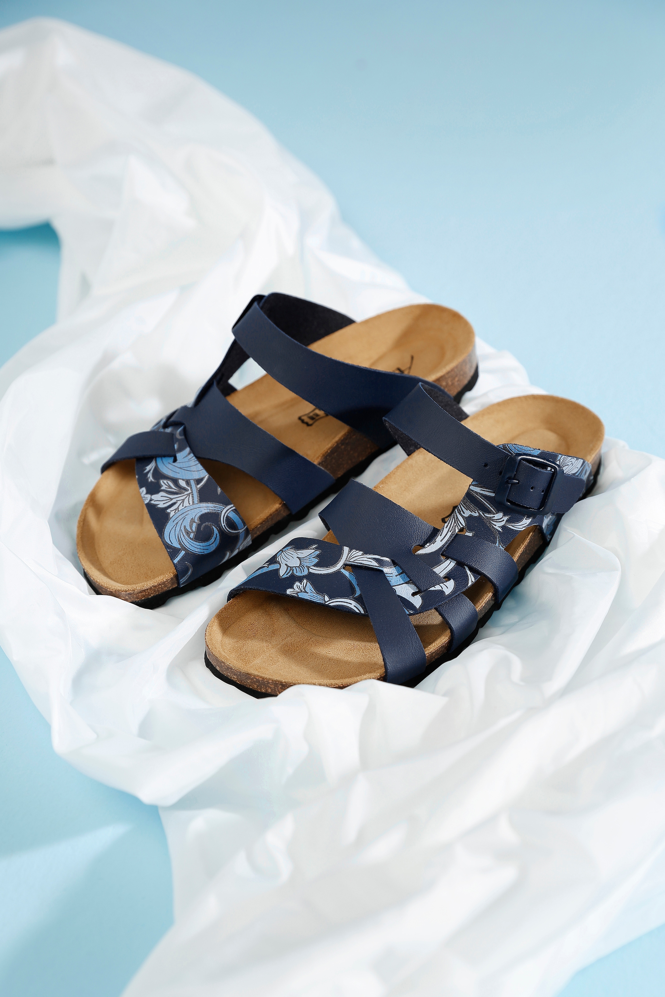 Aniston SHOES Pantolette  , Sommerschuh, Schlappen mit verstellbaren Schnallen