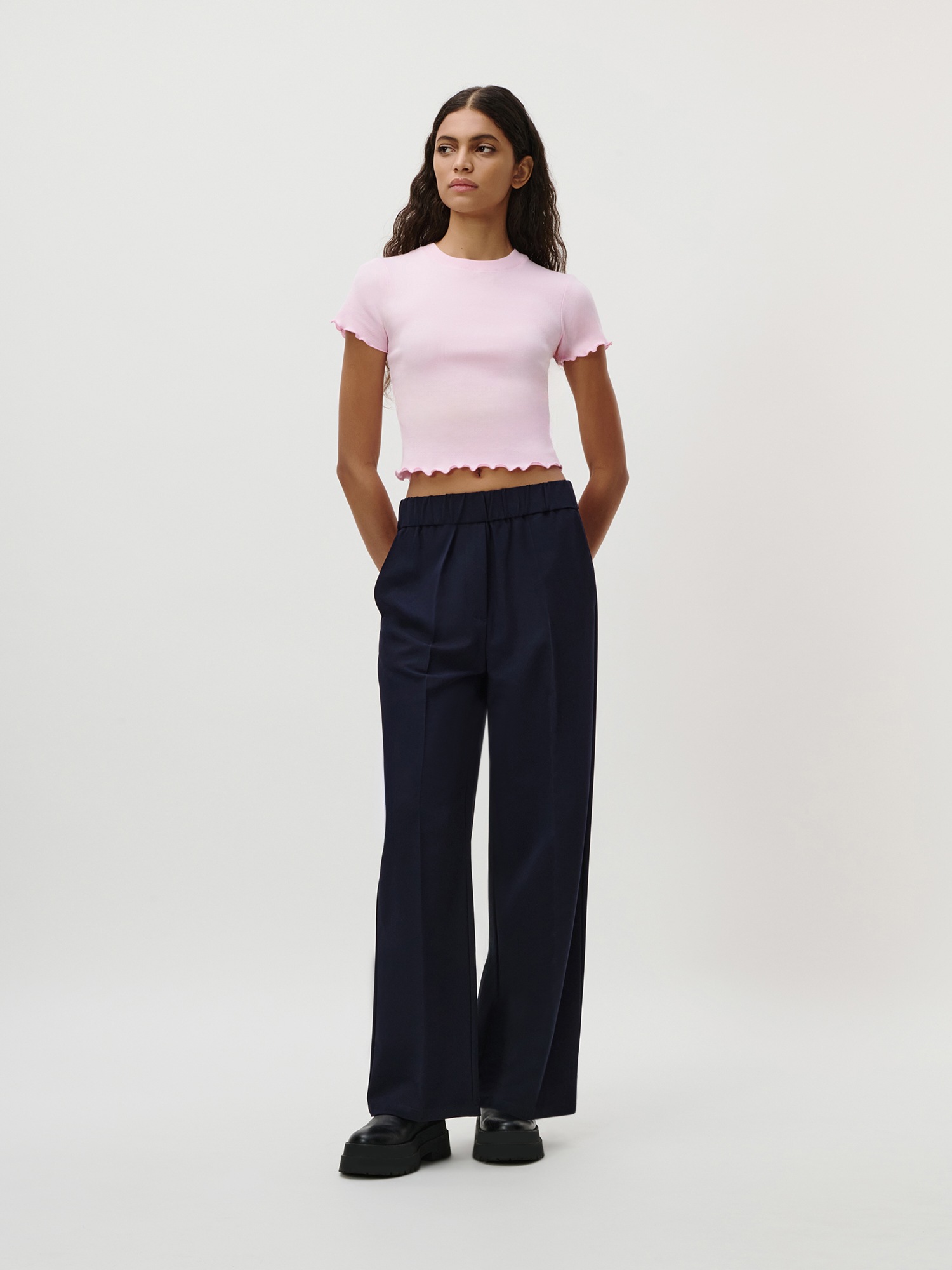 LeGer T-Shirt »Teresa, LeGer by Lena Gercke« mit Rippstruktur, kurze Form, slim fit