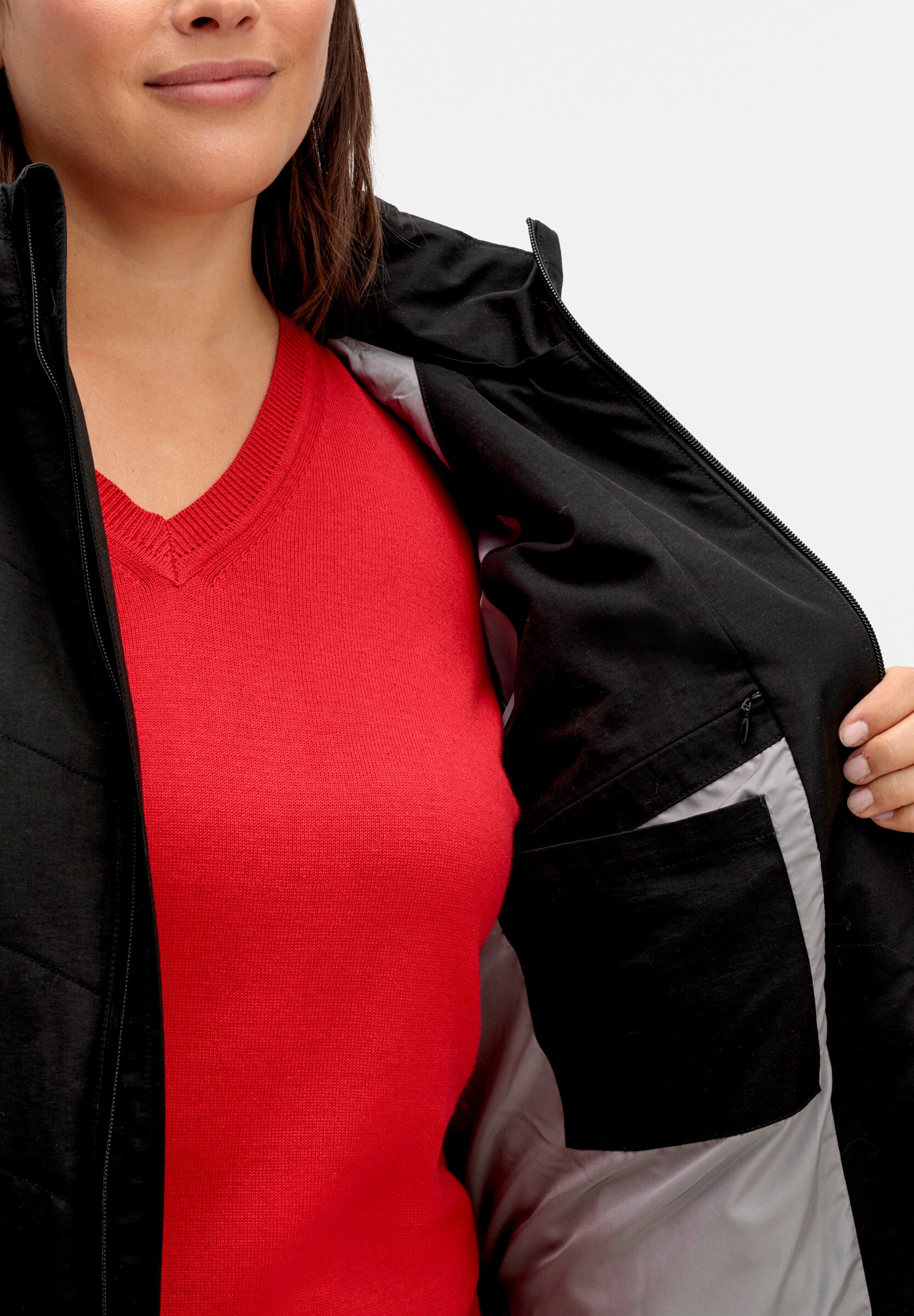Sheego Steppjacke »Steppmantel Steppmantel mit seitlichen Reißverschlüssen« Abnehmbare Kapuze