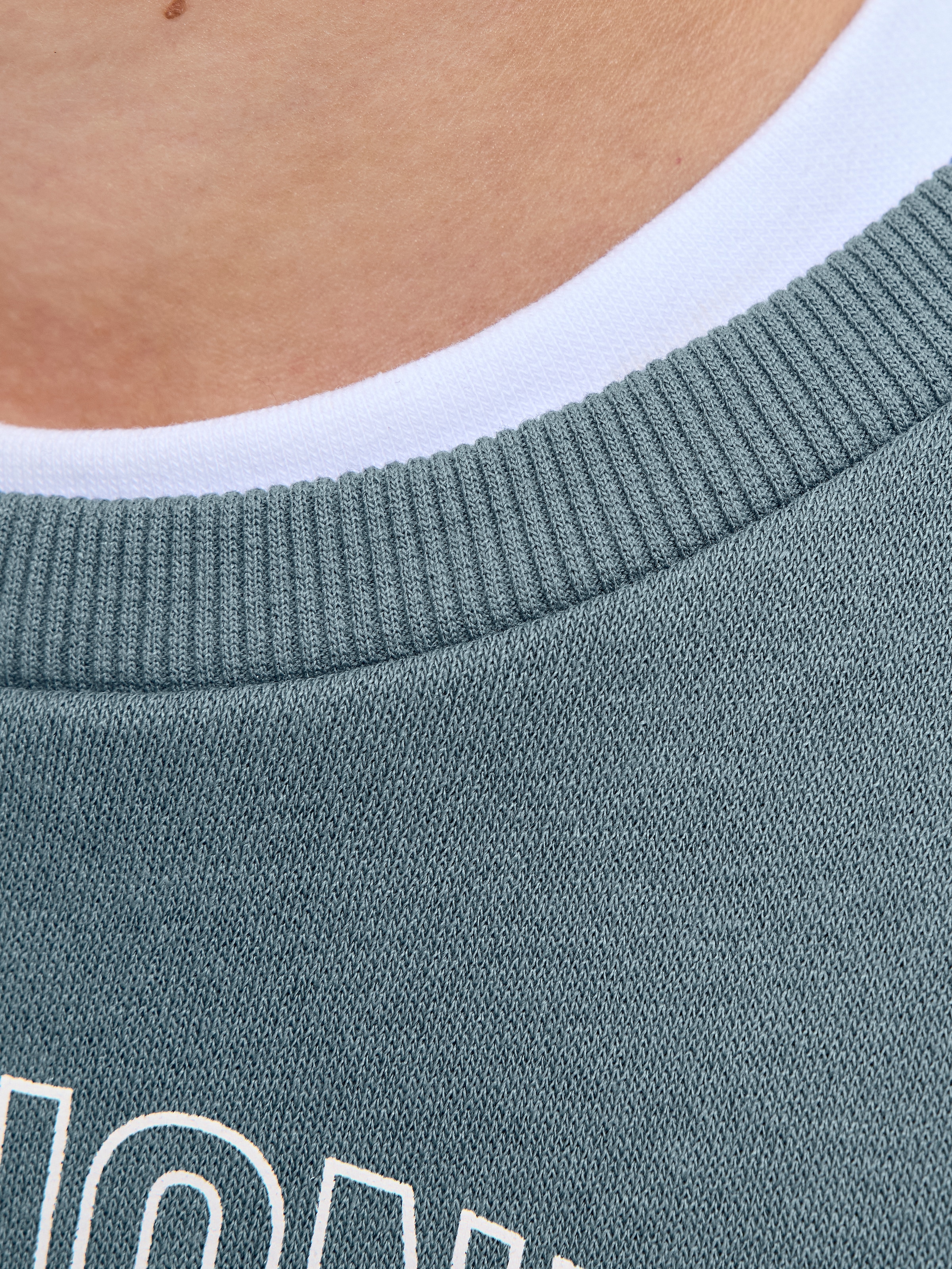 Jack & Jones Junior Sweatshirt »JJMAKOTO mit Print und pflegeleichtem Material«, bedruckt, modisch, regular fit, Sweatware, Rundhals