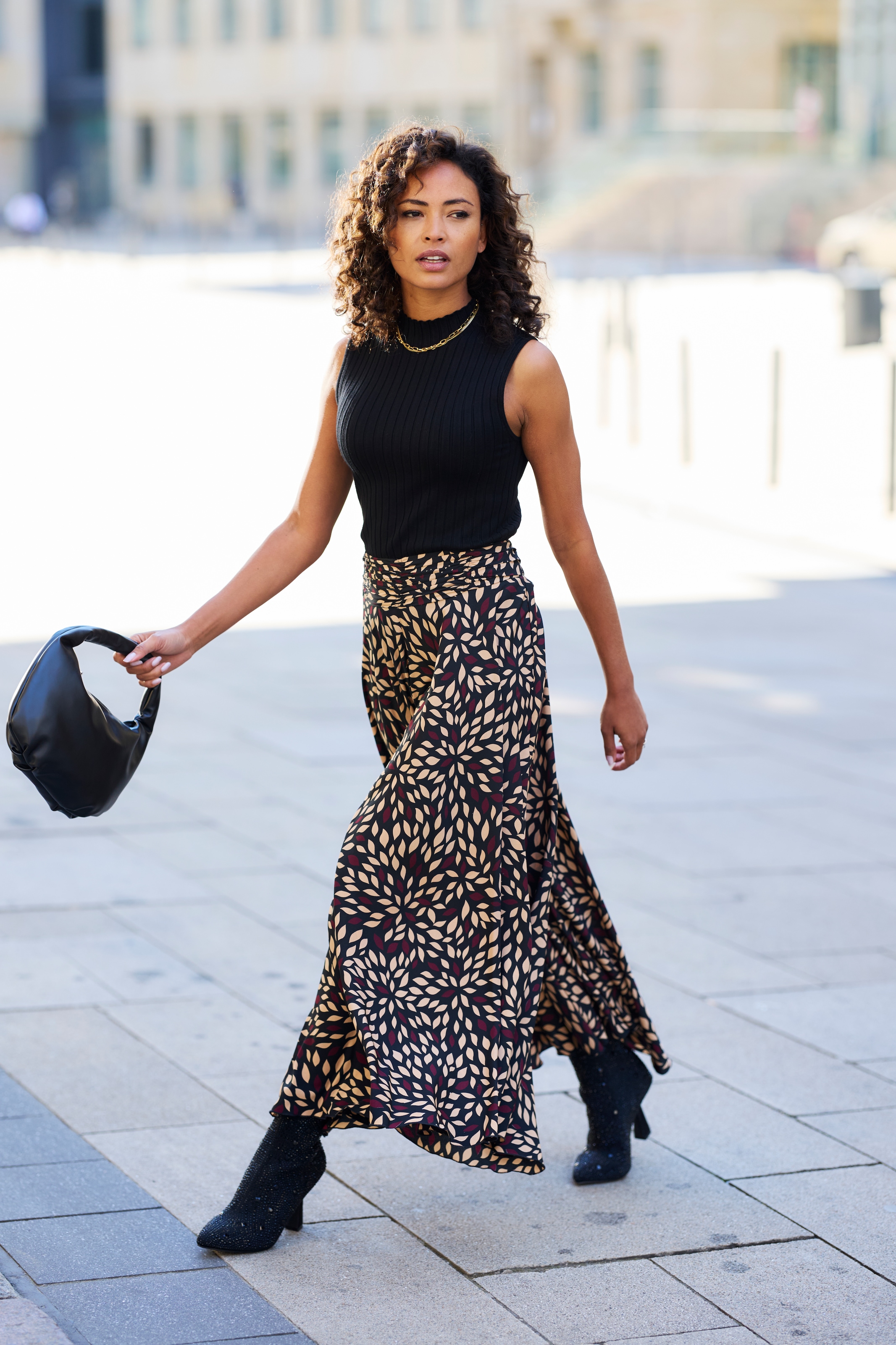 LASCANA Hosenrock , aus glatter Ware, Culotte, extraweites Bein
