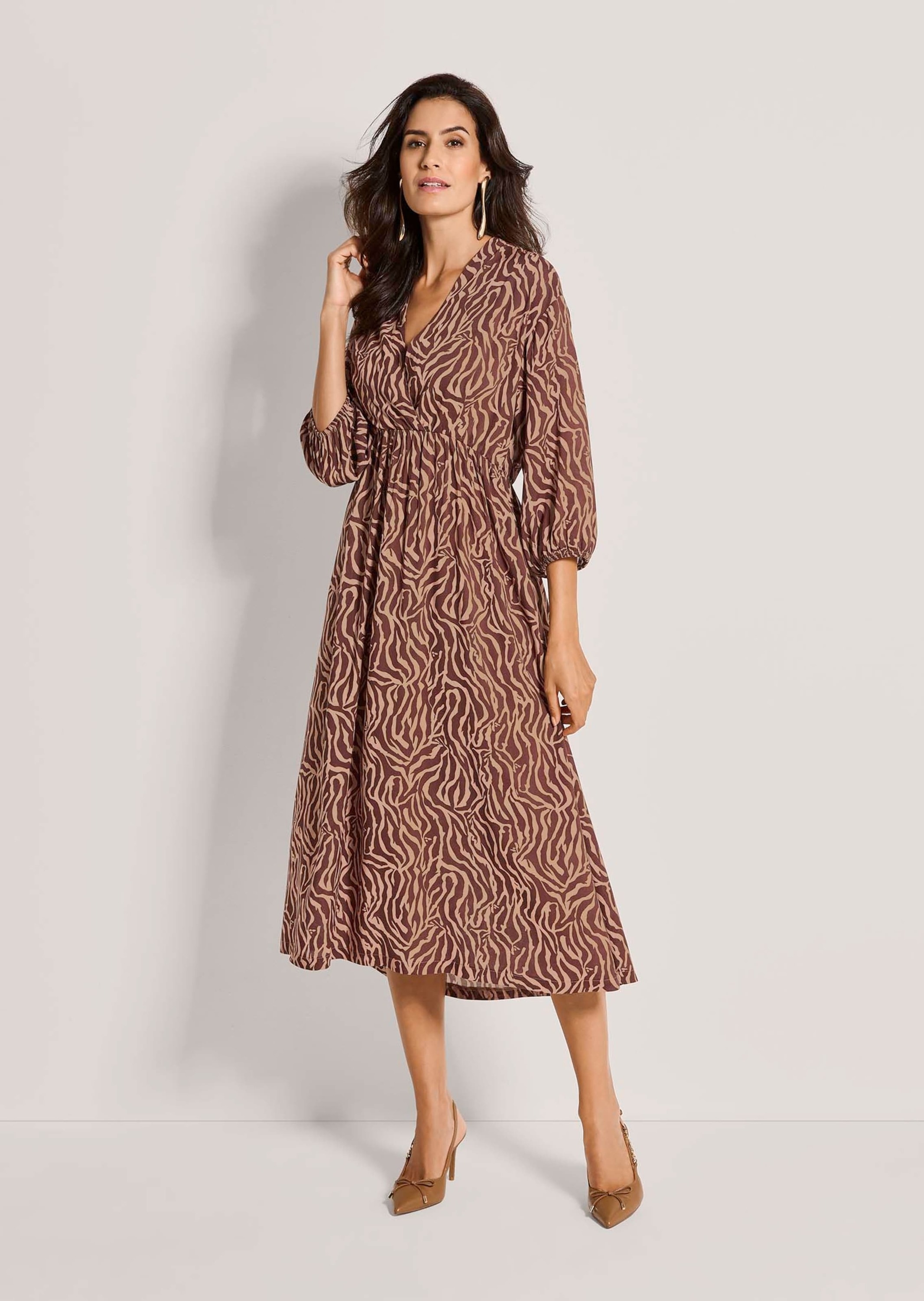 MADELEINE Midikleid »Sommerkleid Wickelkleid mit Allover-Print«