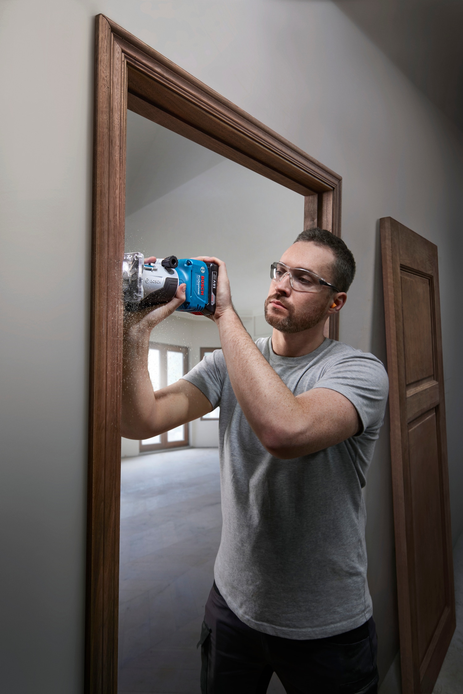Bosch Professional Akku-Fräse »GLF 18V-8« mit L-BOXX 136, ohne Akku und Ladegerät
