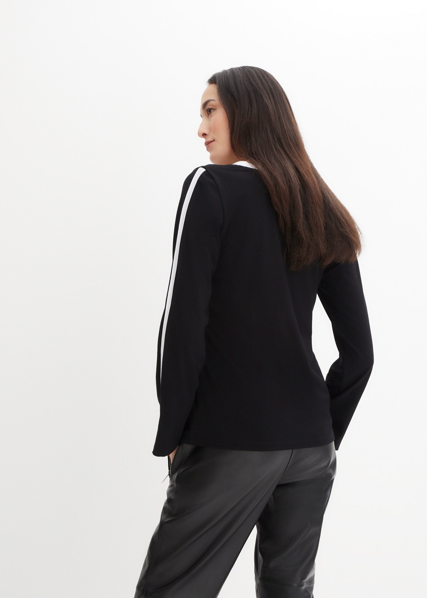 bonprix Langarmshirt bequeme Passform, Langarm-Design, mit kontrastfarbigen Details