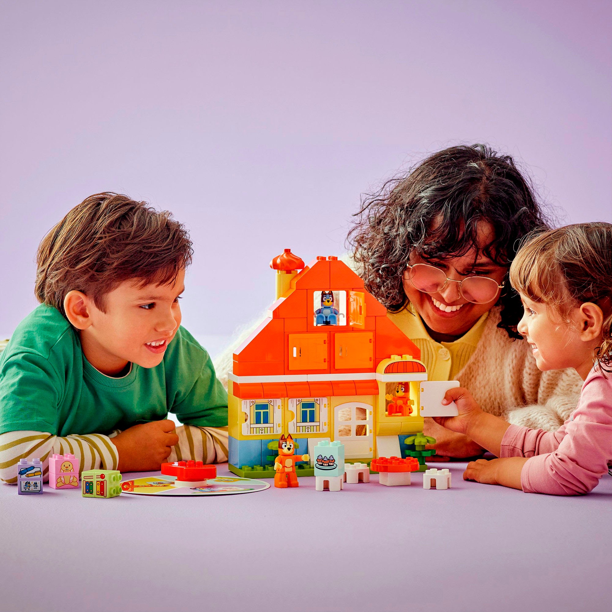 LEGO® Konstruktionsspielsteine »Blueys Familienhaus mit Memory-Spiel (10459), LEGO DUPLO Bluey«, (83 St.), Made in Europe