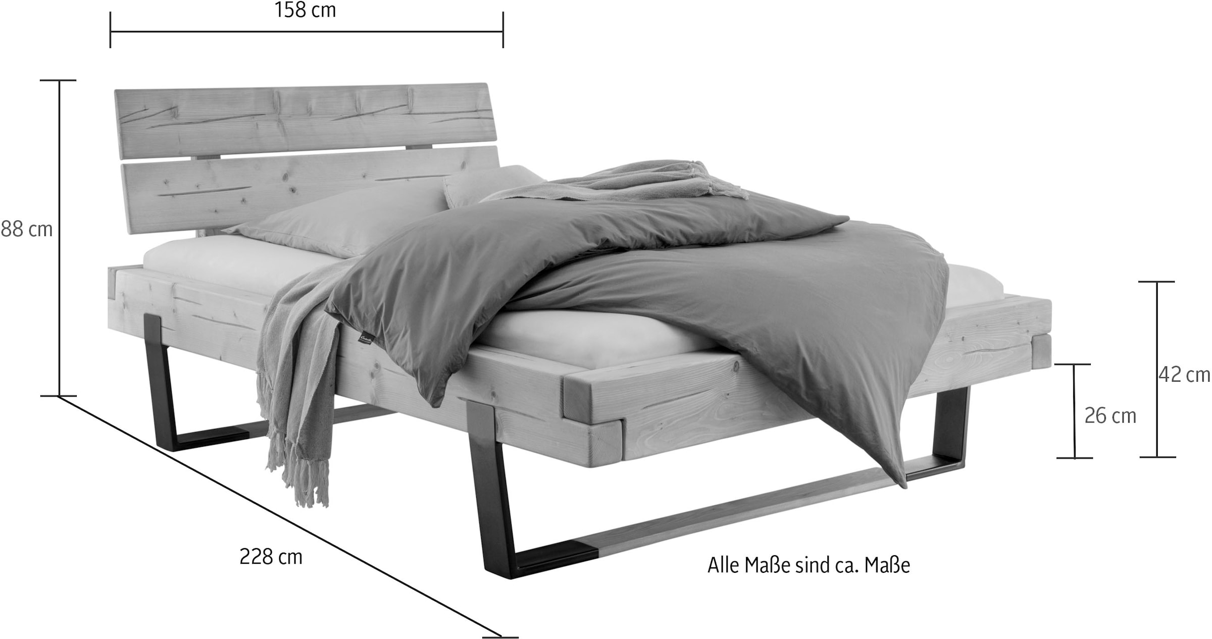 Home affaire Massivholzbett »Ultima Balkenbett Doppelbett, Füße Metallkufe mit Holzelement«, (hohe Belastbarkeit: 200kg je Seite), FSC®-zertifizierte Wildeiche oder Fichte, viele Breiten zur Auswahl