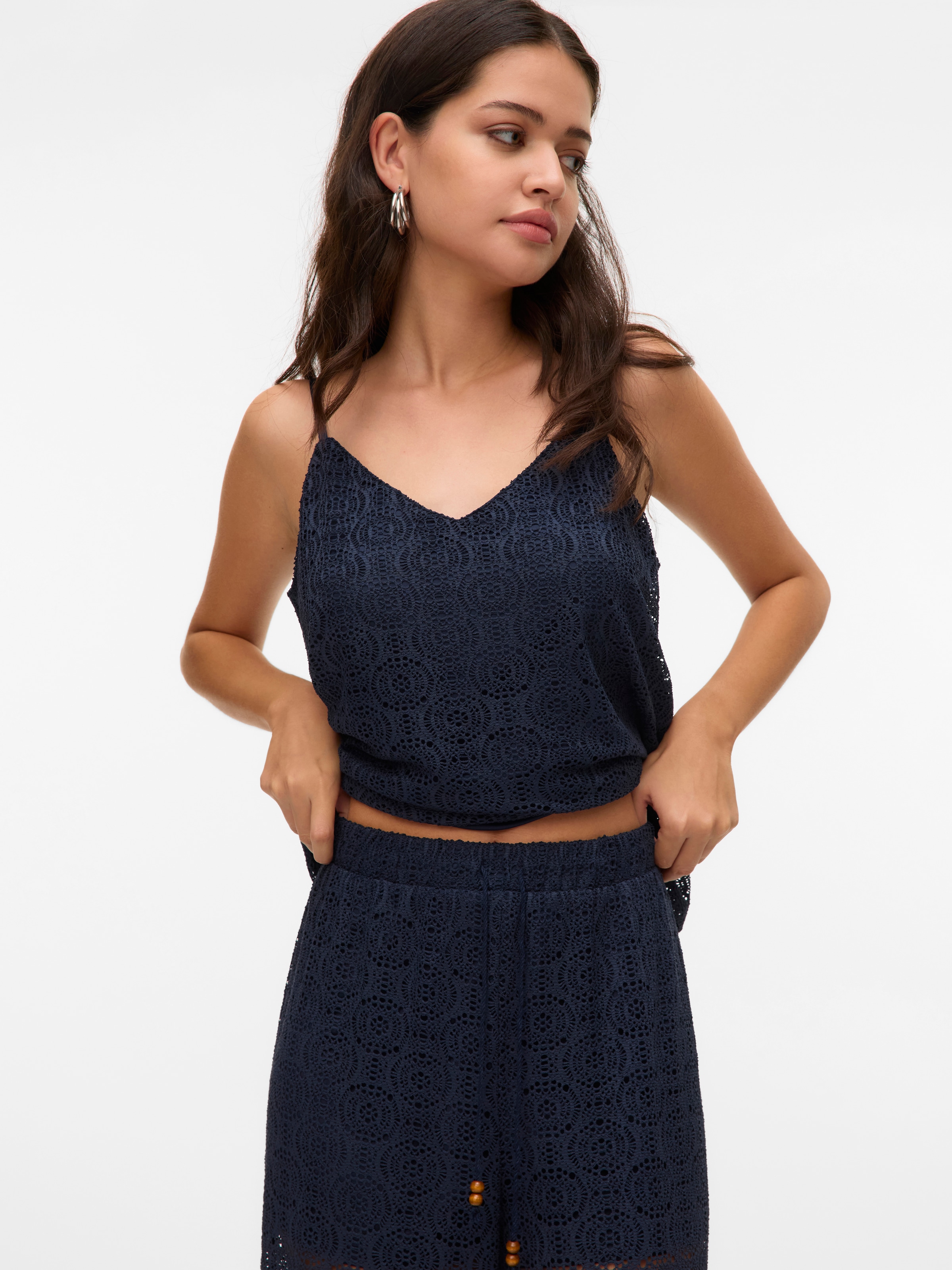 Vero Moda Spaghettitop »VMMAYA V-NECK SINGLET TOP JRS« Materialmix, regular fit