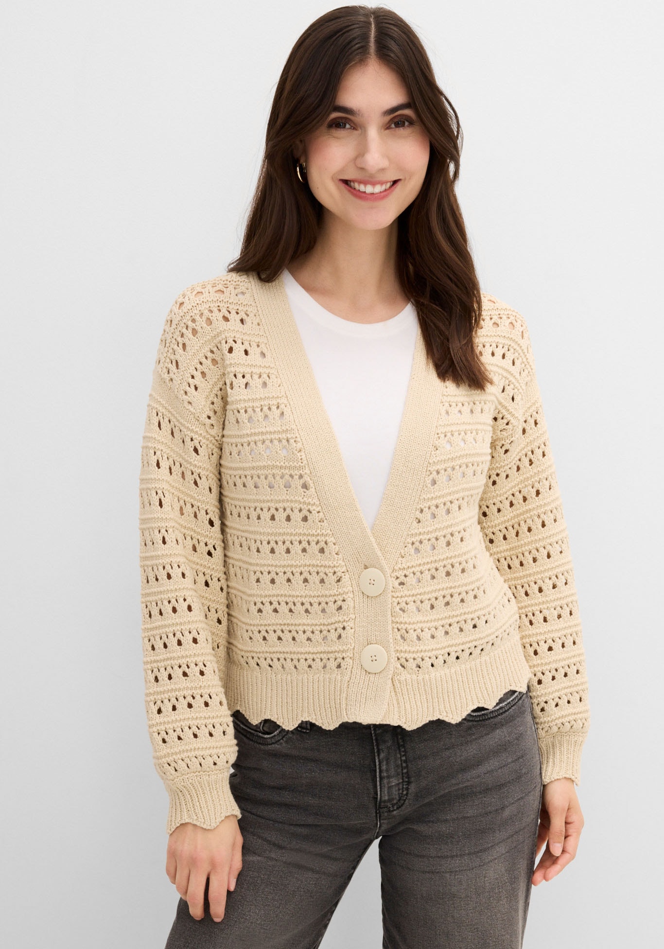 bonprix Ajourstrickjacke Oversize-Passform, mit Lochstrickmuster, im Casual Stil