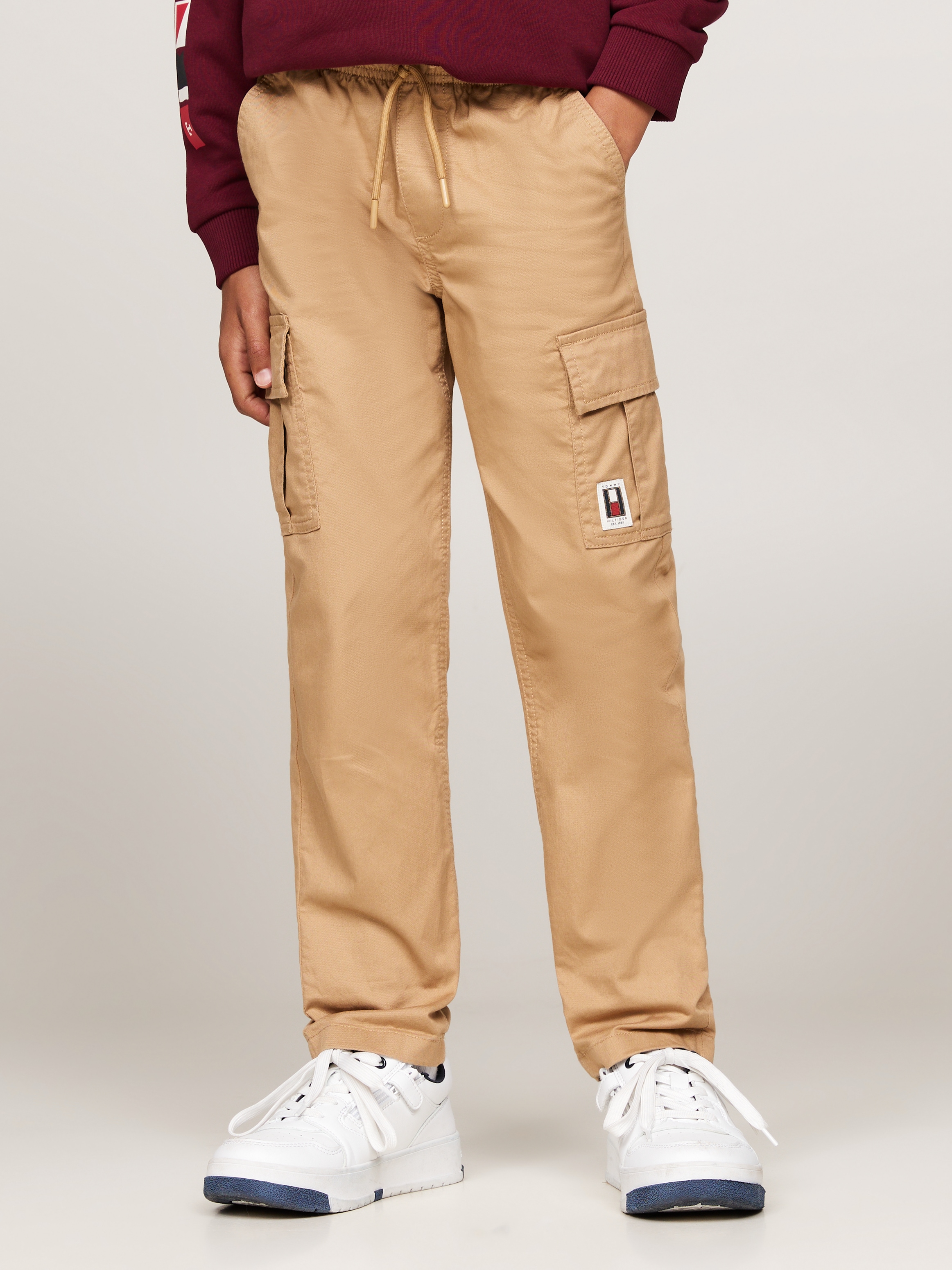 Cargohose »CARGO PULL ON COTTON PANTS«, mit Logo-Badge, im Cargo-Stil