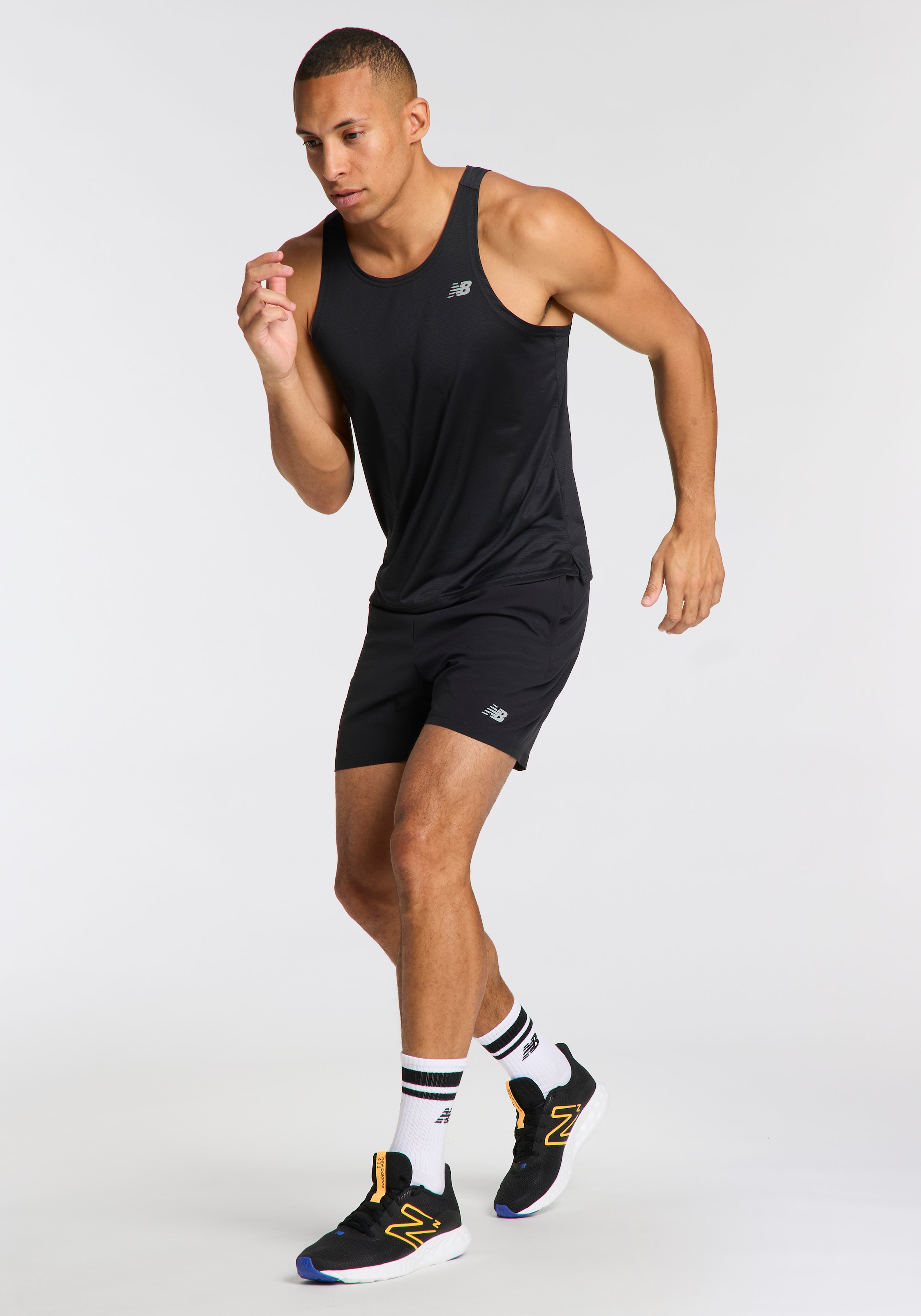 New Balance Laufshorts »Sport Essentials Short 5"«