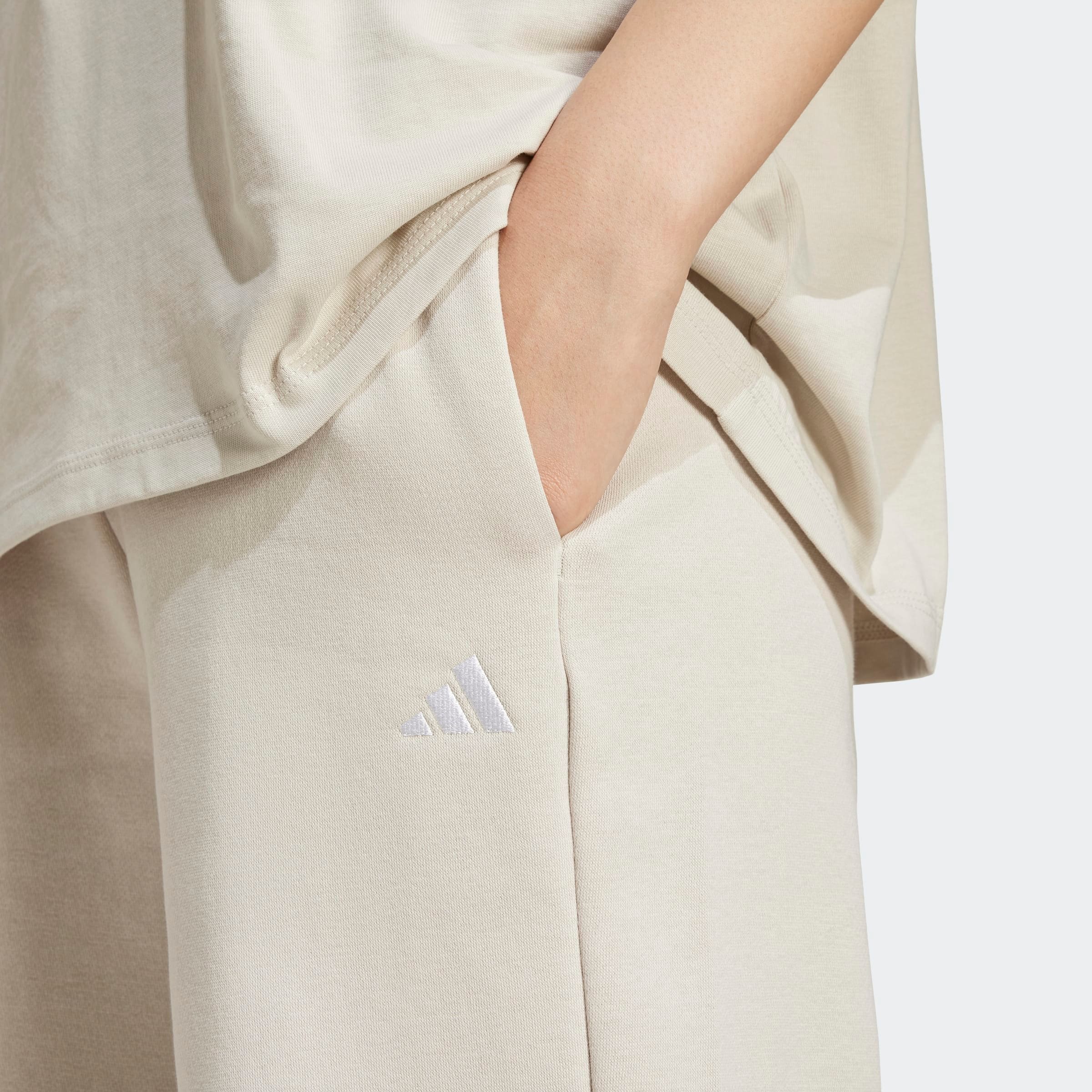 adidas Sportswear Sporthose »W SL FC PT«  Locker geschnitten, mittelhoher Bund