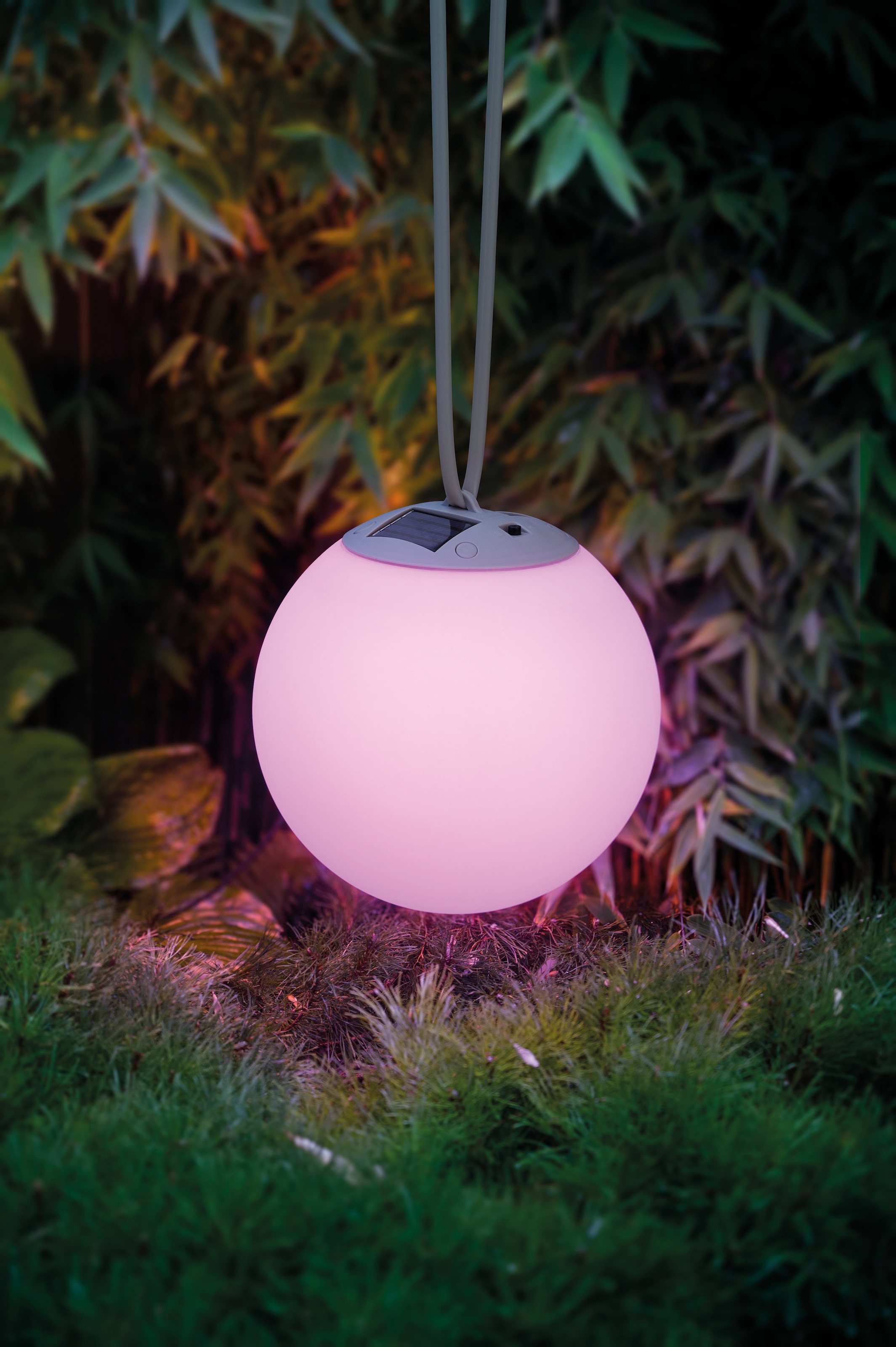 OTTO home LED Solarleuchte »Ollira, LED-Solar Kugel Ø 20 cm, hängend« LED-Modul 1 Stk. RGB | Warmweiß mit Aufhänung