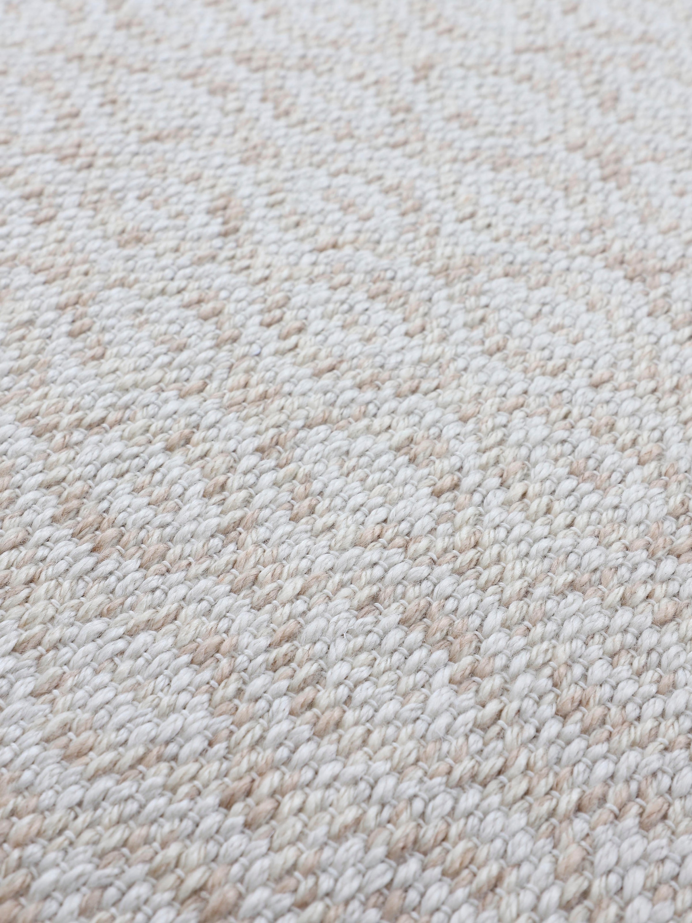 carpetfine Teppich »Frida 202«, 7 mm Höhe, Wendeteppich, 100% recyceltem Material (PET), Flachgewebe, Sisal Optik, Pflegeleicht und Robust, In- und Outdoor geeignet, Wetterfest und UV-beständig für Balkon, Terrasse, Garten, Wohn- und Schlafzimmer