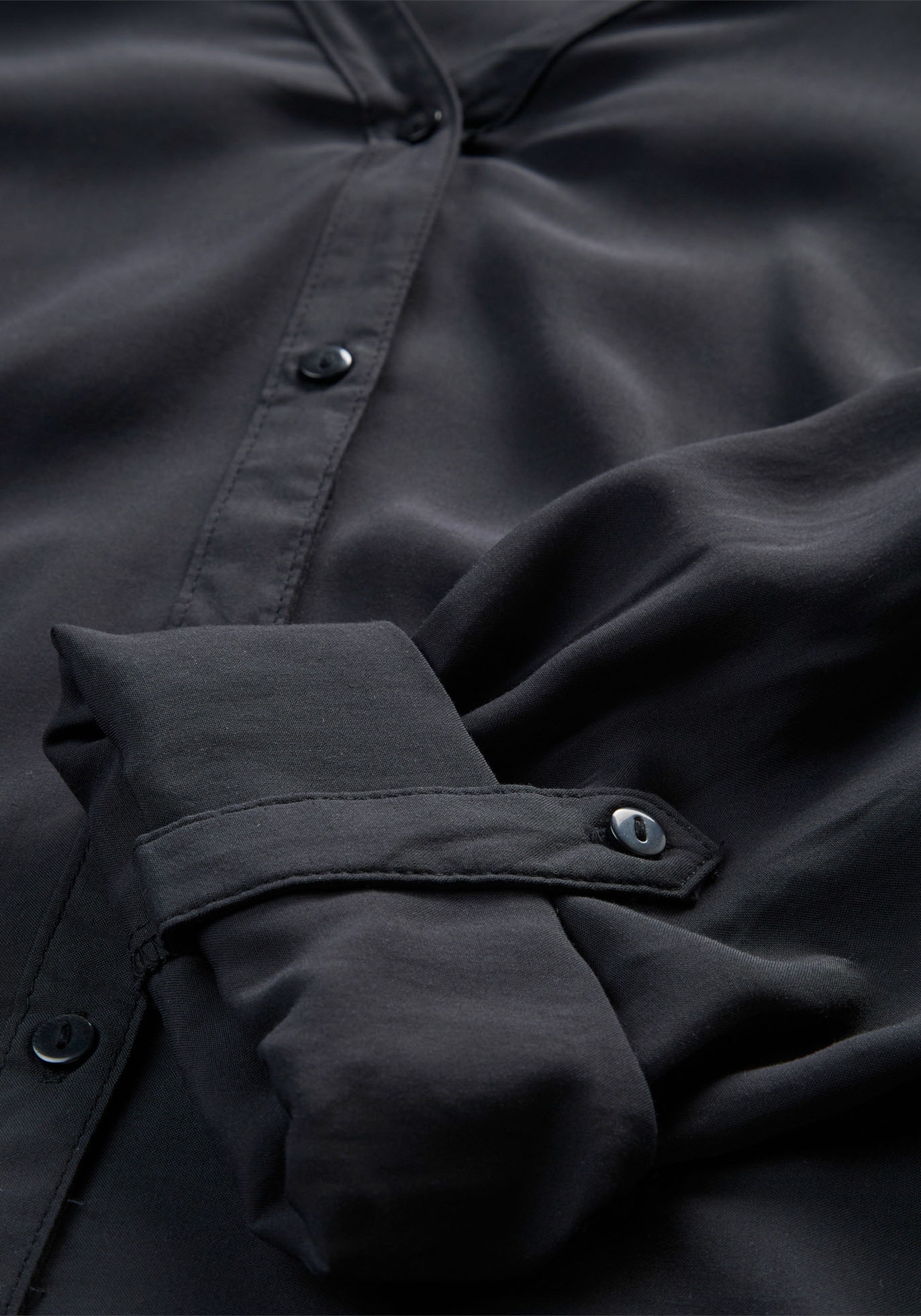 bonprix Langarmbluse figurumspielende Passform, für Casualmode, aus Viskose