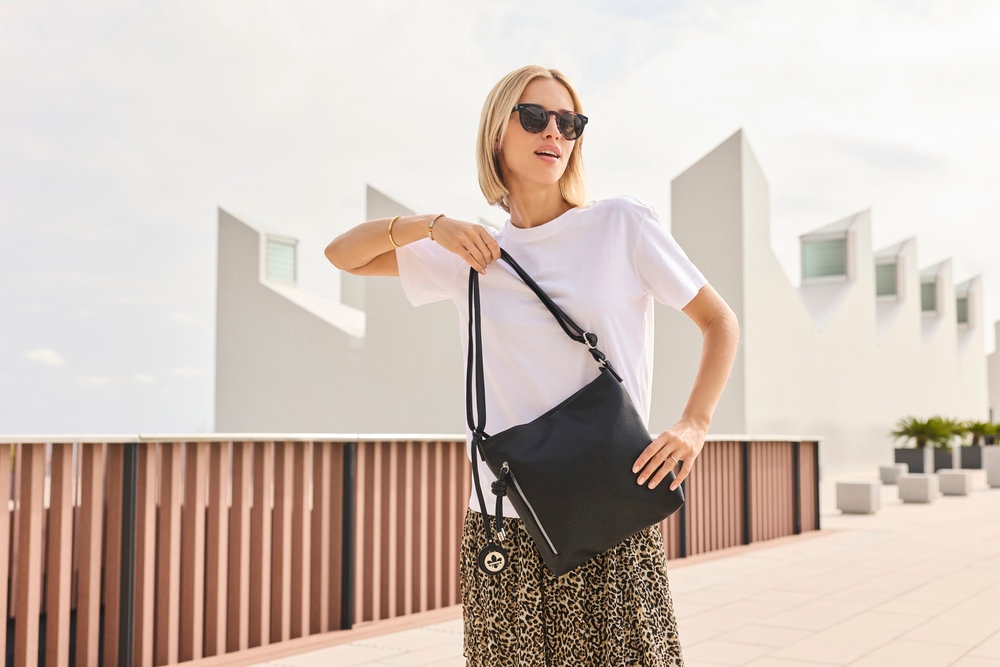 Rieker Umhängetasche Schultertasche, Damen Handtasche mit Außenfächer