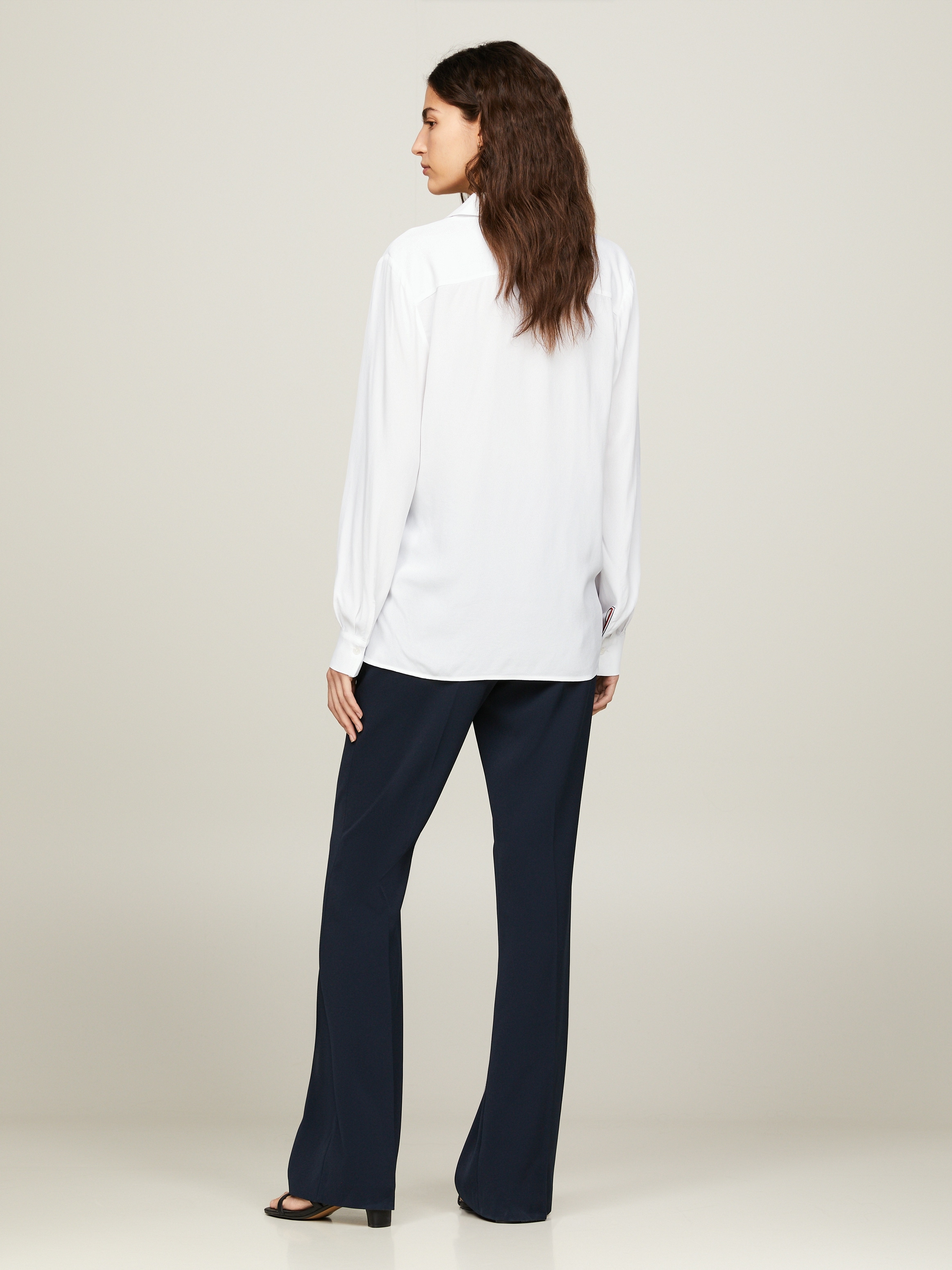 Tommy Hilfiger Hemdbluse »FLUID VIS CREPE REGULAR SHIRT LS«, mit Seitenschlitzen