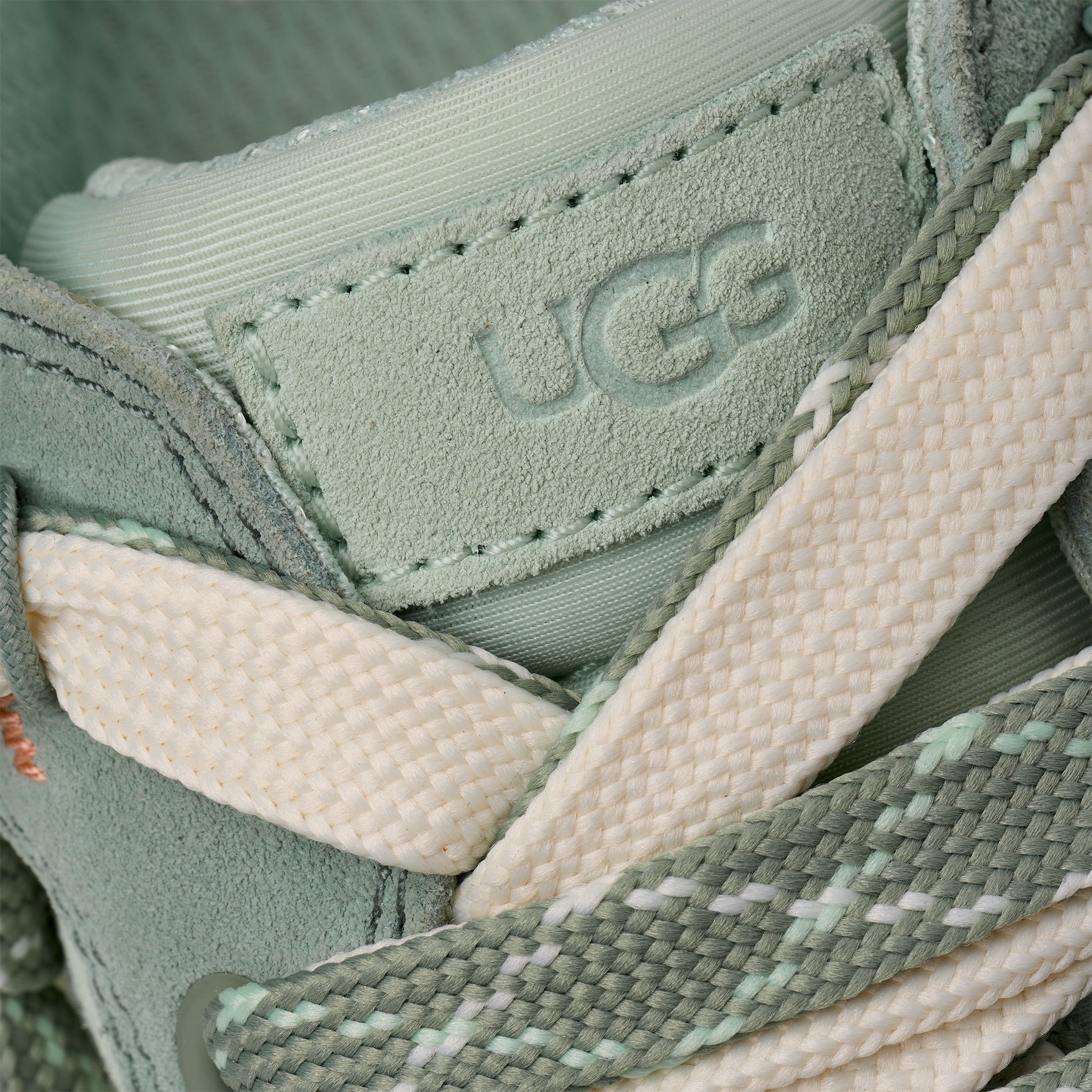 UGG Slip-On Sneaker »LO LOWMEL«  Freizeitschuh, Halbschuh, Slipper mit praktischer Anziehlasche