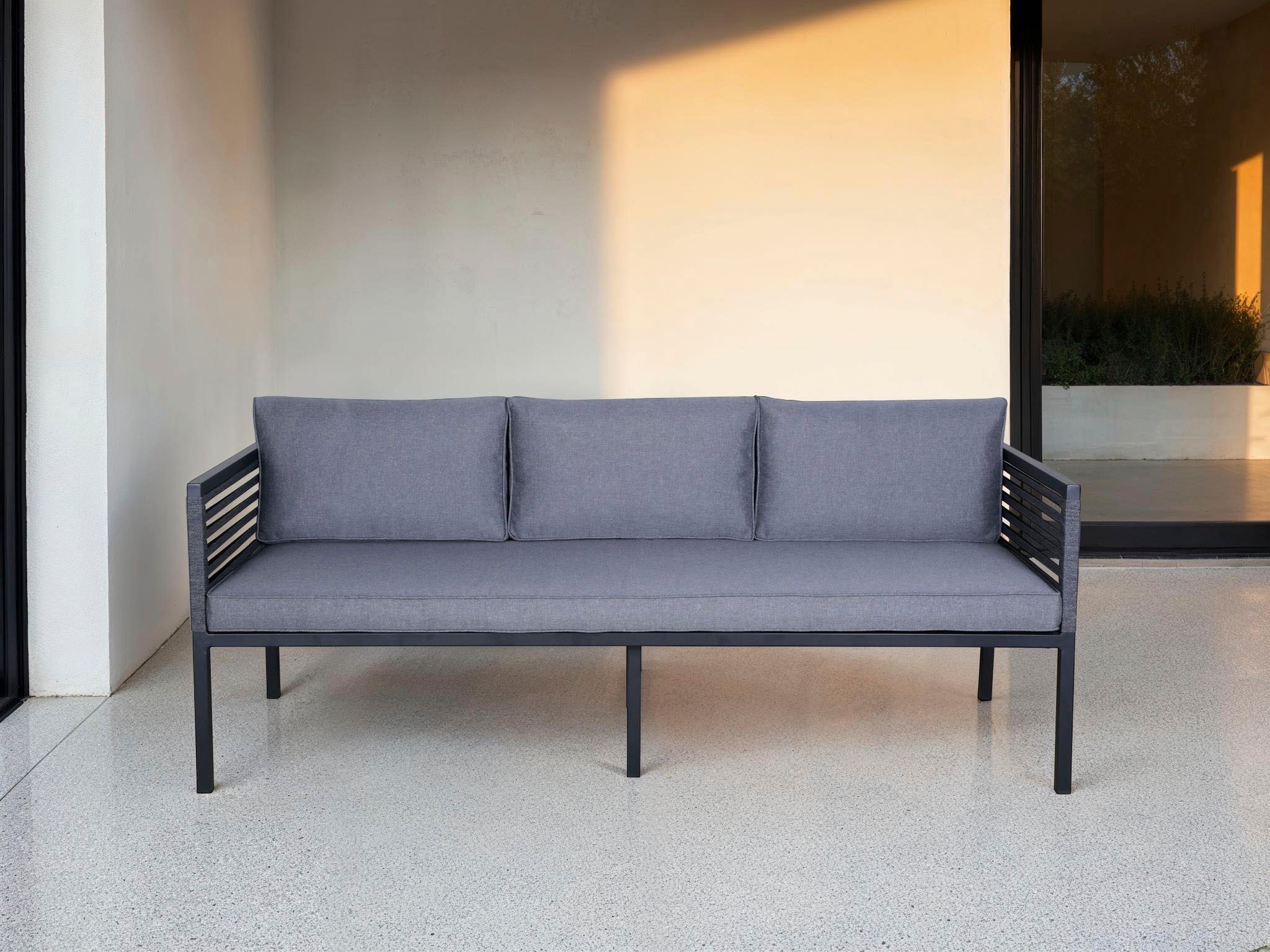 KONIFERA Gartenlounge-Set »Ecklounge »Edessa«« Set, 2x 3er Sofa, Tisch 70x140x69 cm, 1 Sitzbank, inkl. Auflagen, 14 Stk. tlg. Armlehne mit Seilgeflecht und Nonwood-Latten