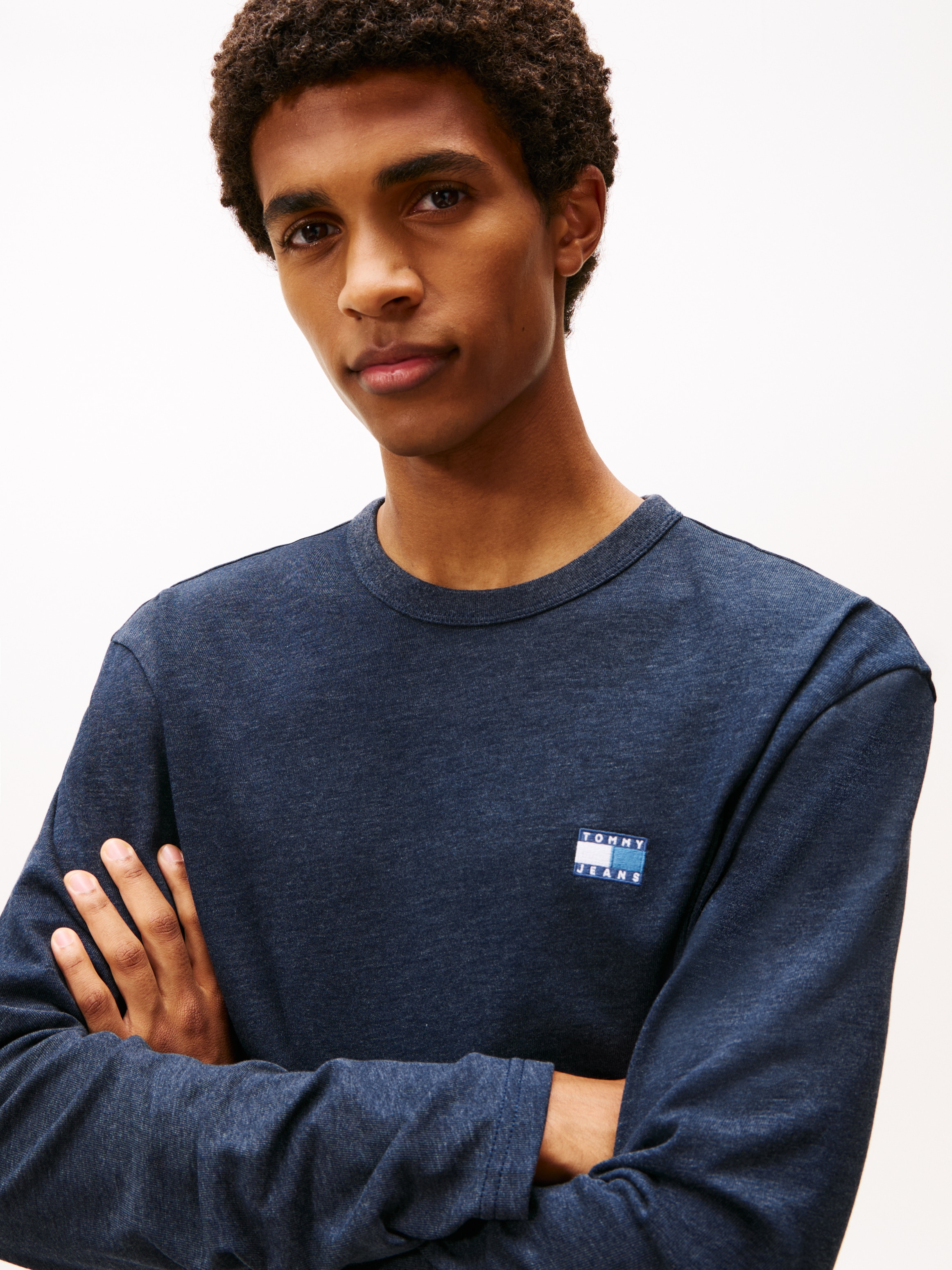 Tommy Jeans Langarmshirt »TJM REG BADGE« Jersey, Rundhals, meliert, regular fit