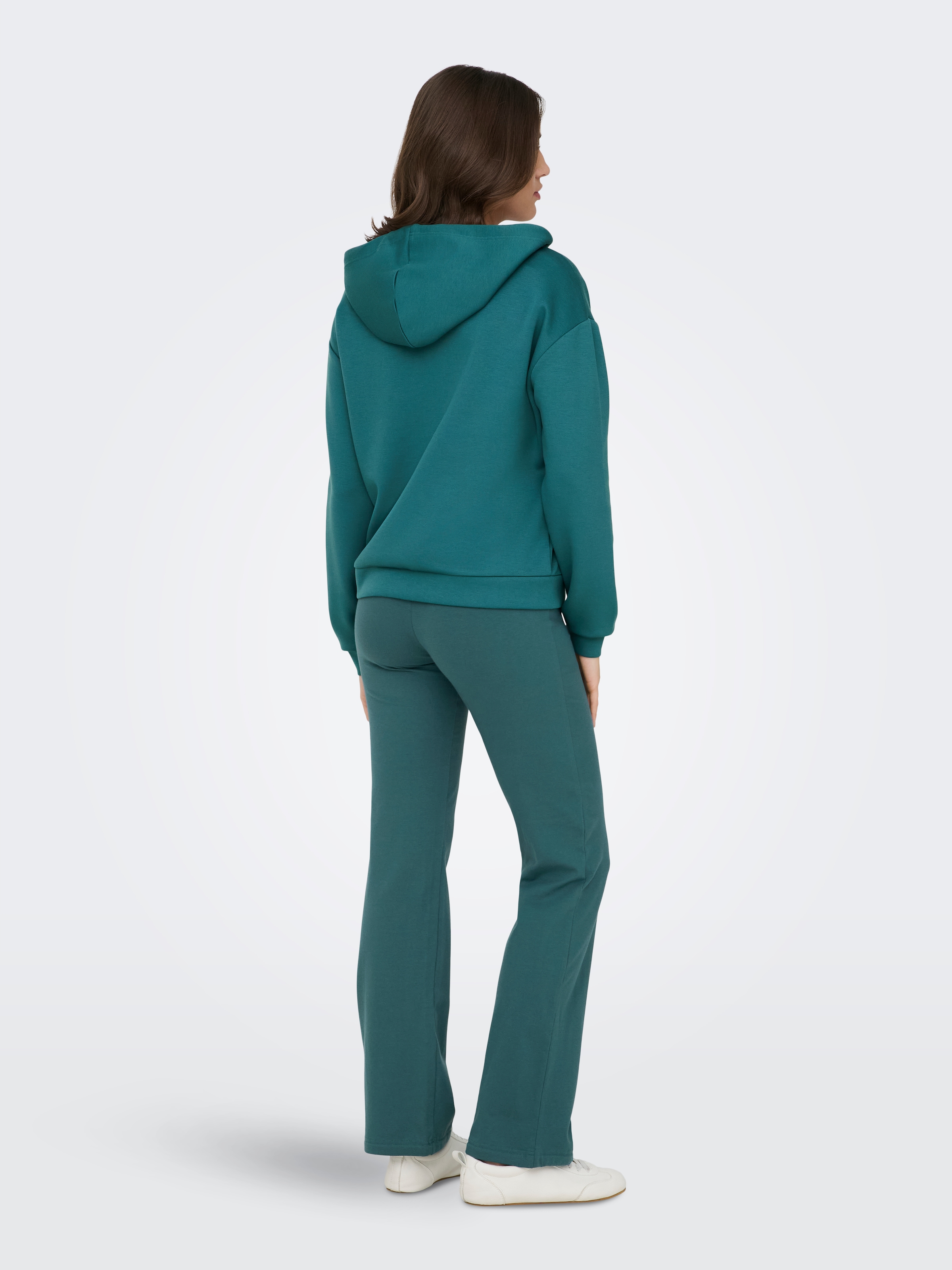 ONLY Play Kapuzensweatshirt »ONPLOUNGE LIFE HOOD FZ LS SWT NOOS«, aus Polyester, Viskose und Elasthan, Regular Fit, mit Reißverschluss
