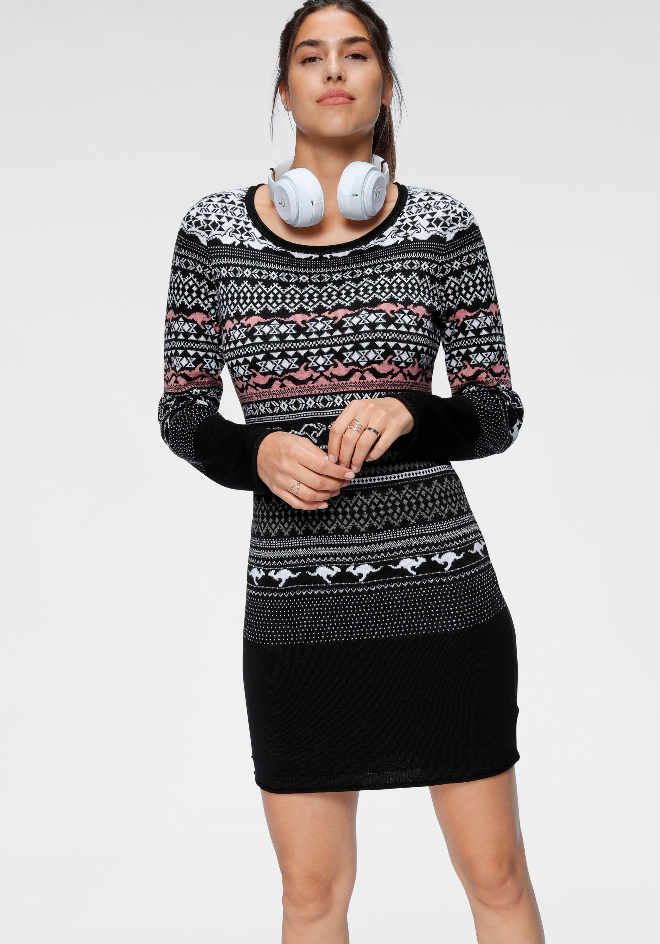 KangaROOS Strickkleid, im kontrastreichen Norweger-Design