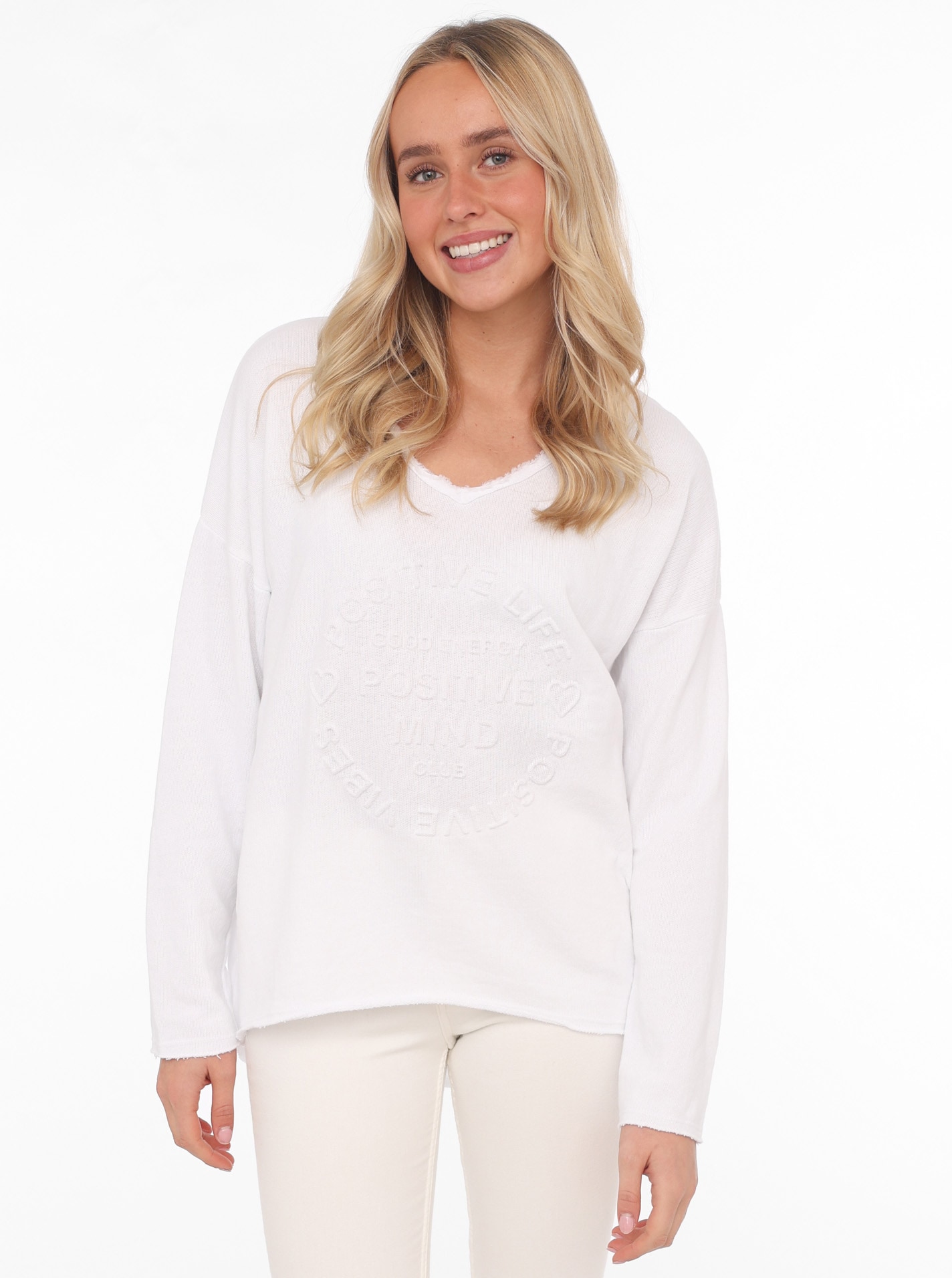 Zwillingsherz Sweatshirt »"Positive Mind"«, Mit V-Ausschnitt im Used Look und Stempeldruck