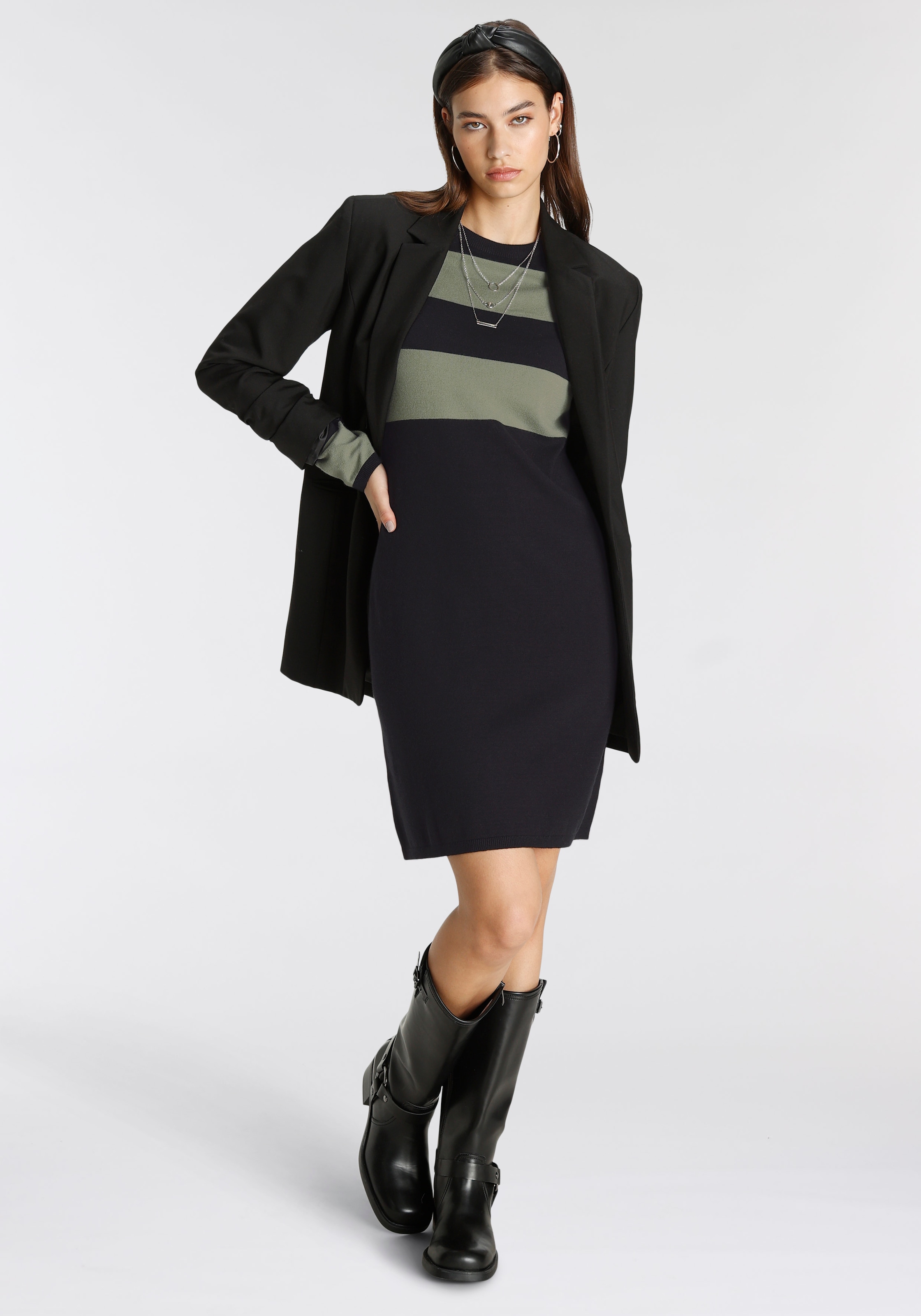 Tamaris Strickkleid, lässiger, casual Look, aus Viskosemischung, langärmlig