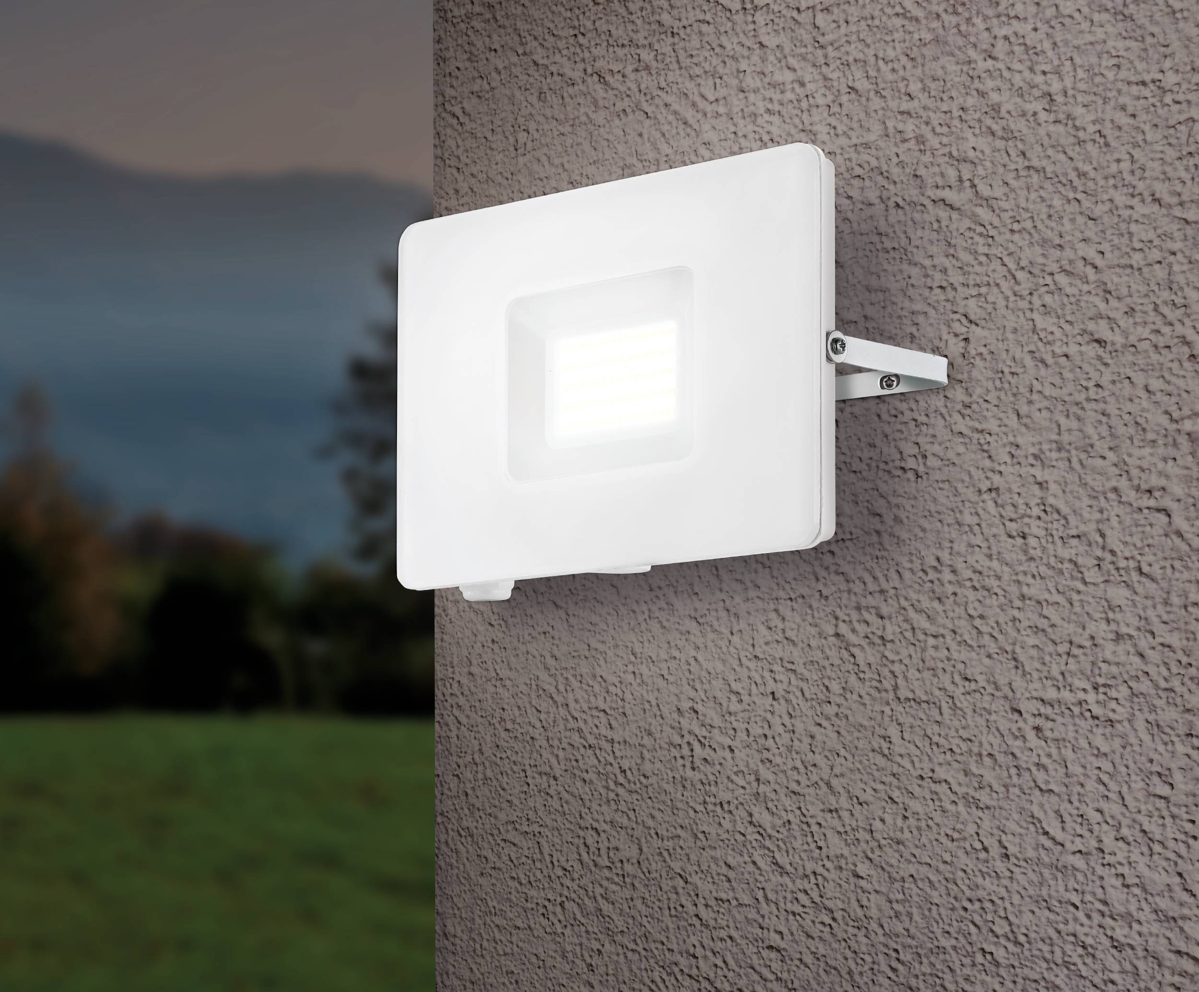 EGLO Wandleuchte »Faedo 3, Außen-Strahler, Außenleuchte, Wandstrahler, IP65, Lampe« LED-Modul 1 Stk. Kaltweiß Wand-/Deckenleuchte - L20,5 x H14,5 x AL3 cm - weiß - 53W inkl.