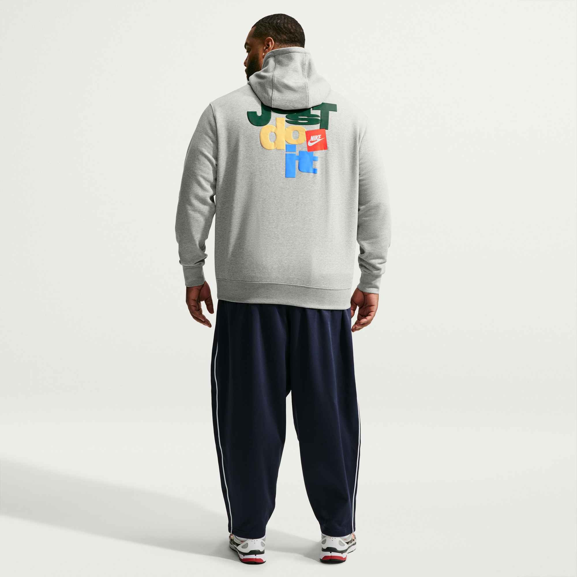 Nike Sportswear Kapuzensweatshirt »Nike Sportswear Club Men's French Terry Hoodie«, mit Rundhalsausschnitt, aus Baumwolle und Polyester, in normaler Länge
