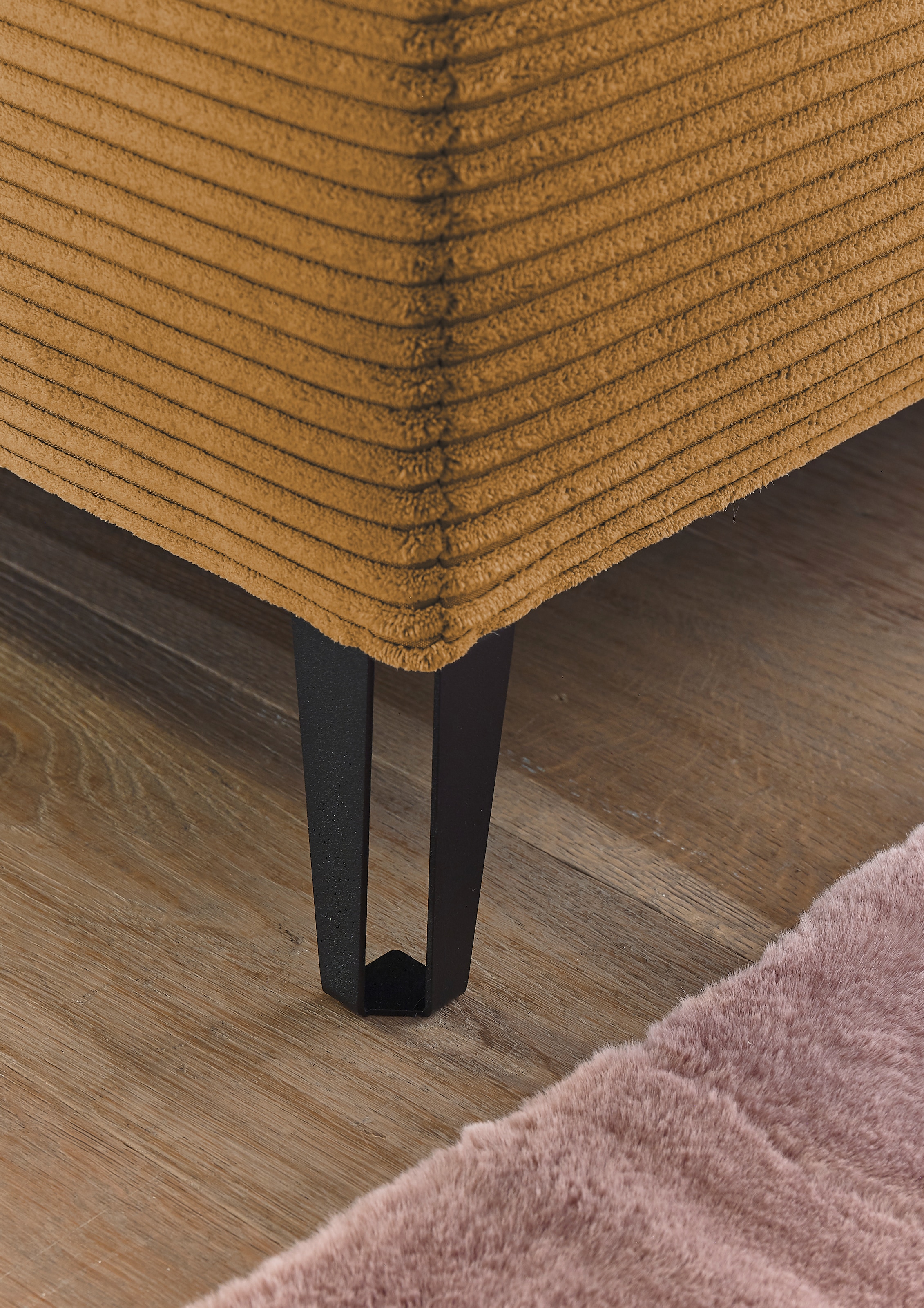 set one by Musterring Boxspringbett »Fairfield«, Metallfuß schwarz, Kopfteil mit Keder, Breite 160 oder 180 cm