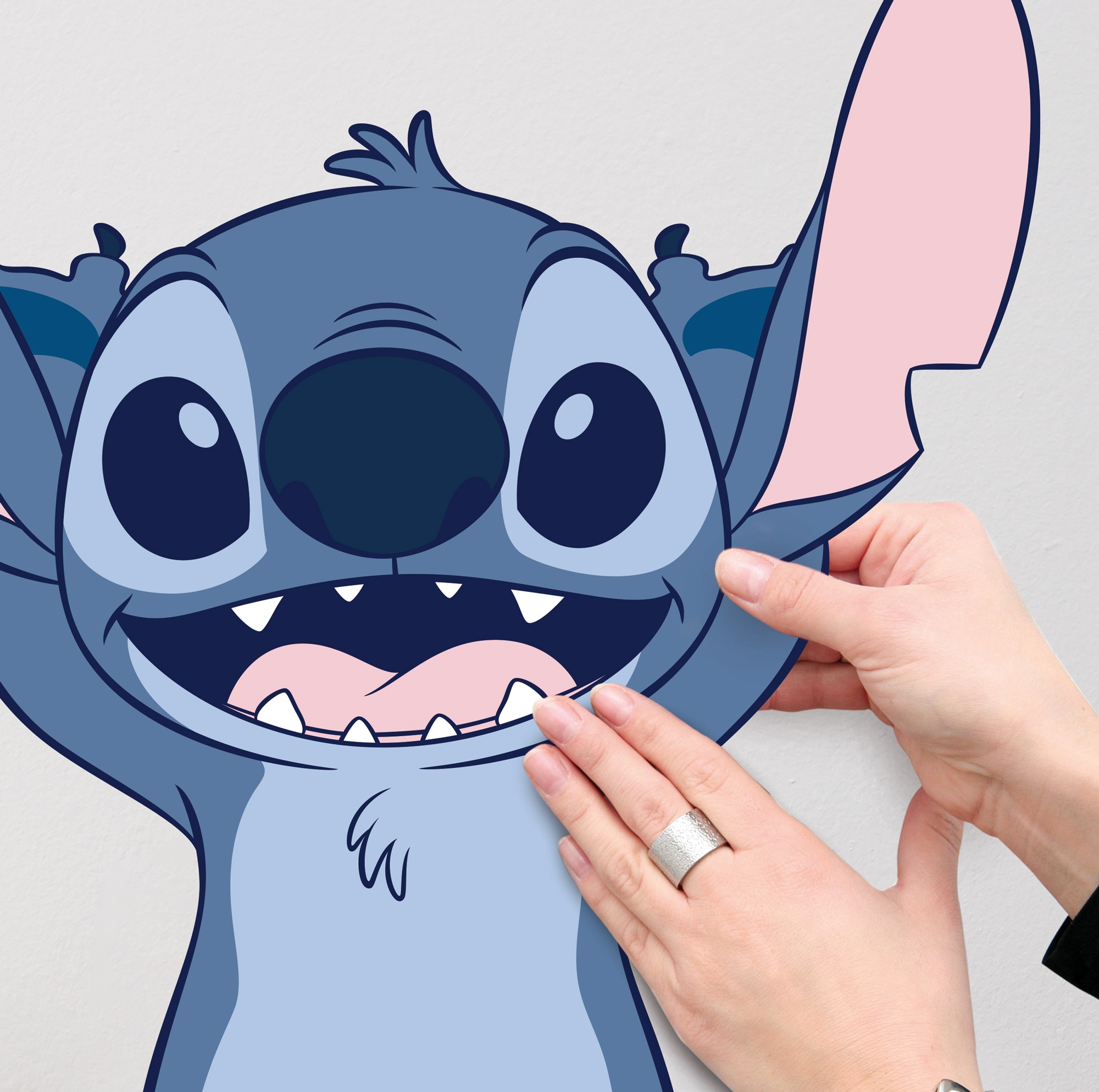 Komar Wandtattoo »Disney Lilo and Stitch Lifesize«, (1 St.), 50 x 70 cm (Breite x Höhe) - Kinderzimmer, Wandsticker