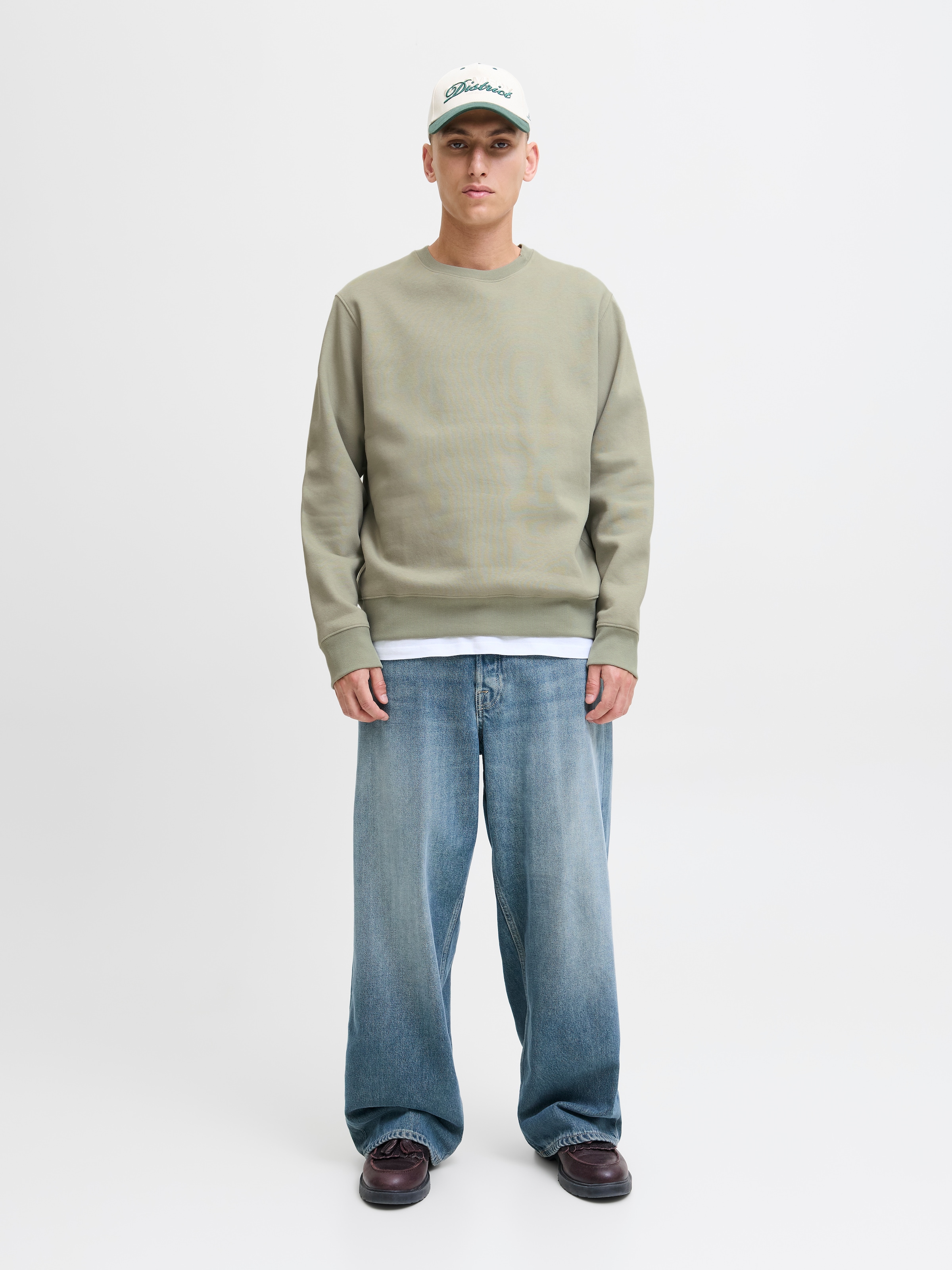 Jack & Jones Sweatshirt »JJESTAR BASIC SWEAT CREW NECK NOOS«, mit Rundhalsausschnitt