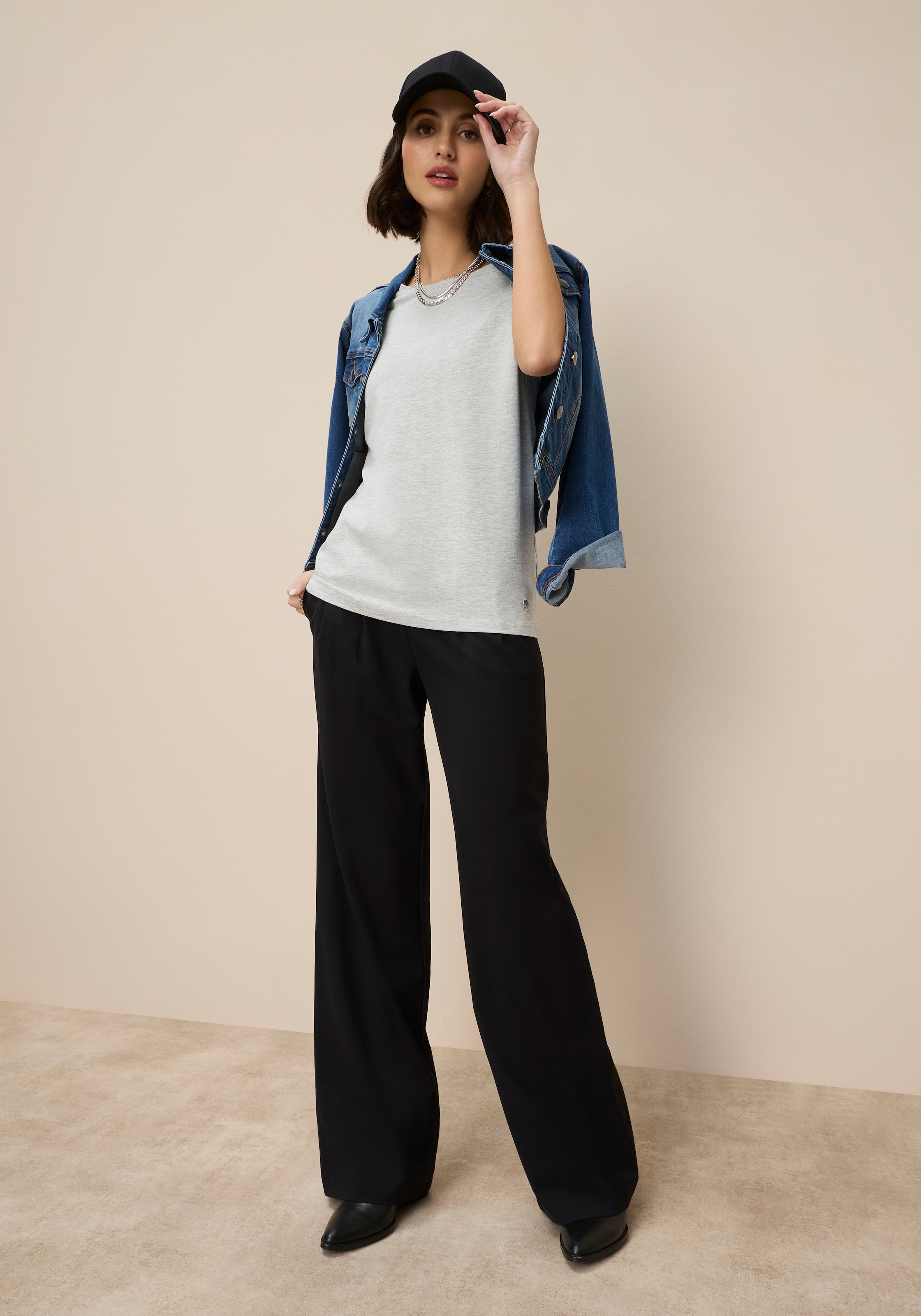 Tamaris T-Shirt Regular Fit, mit überlappenden Schultern, Kurzarm mit Aufschlag