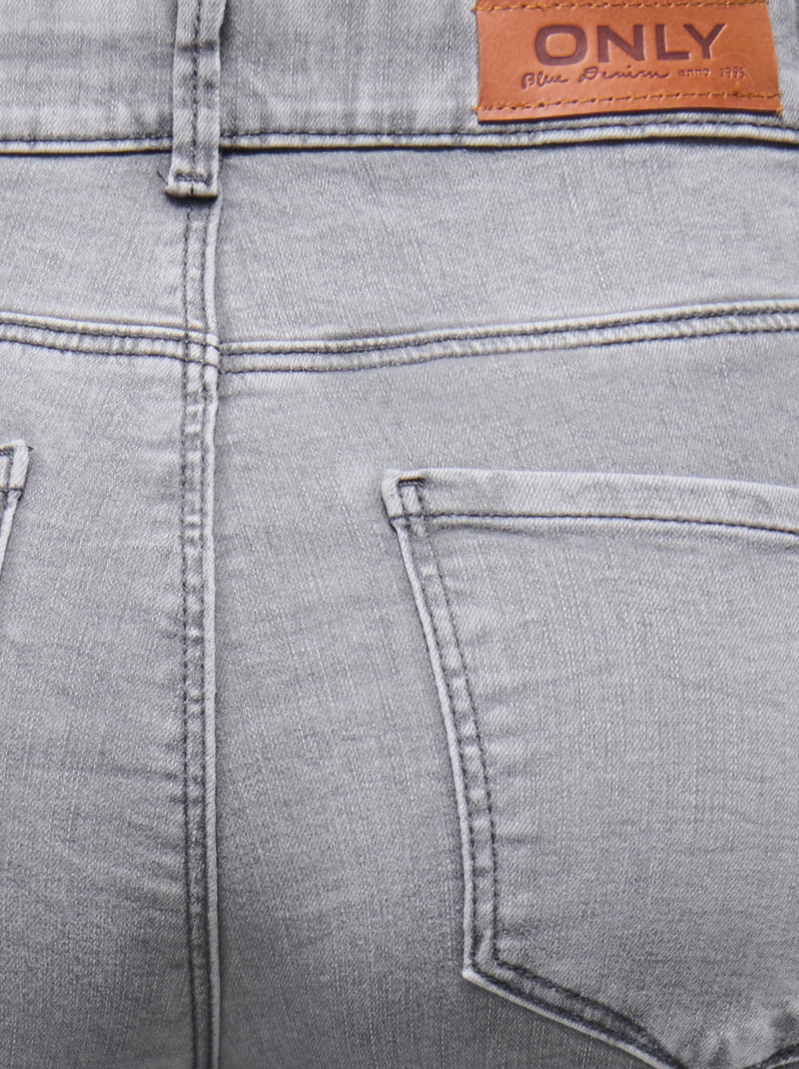 ONLY Bootcut-Jeans »ONLLUSH MW RETRO FLARED DNM« Materialmix, bootcut fit, Regular Waist, 
Retro-Fit