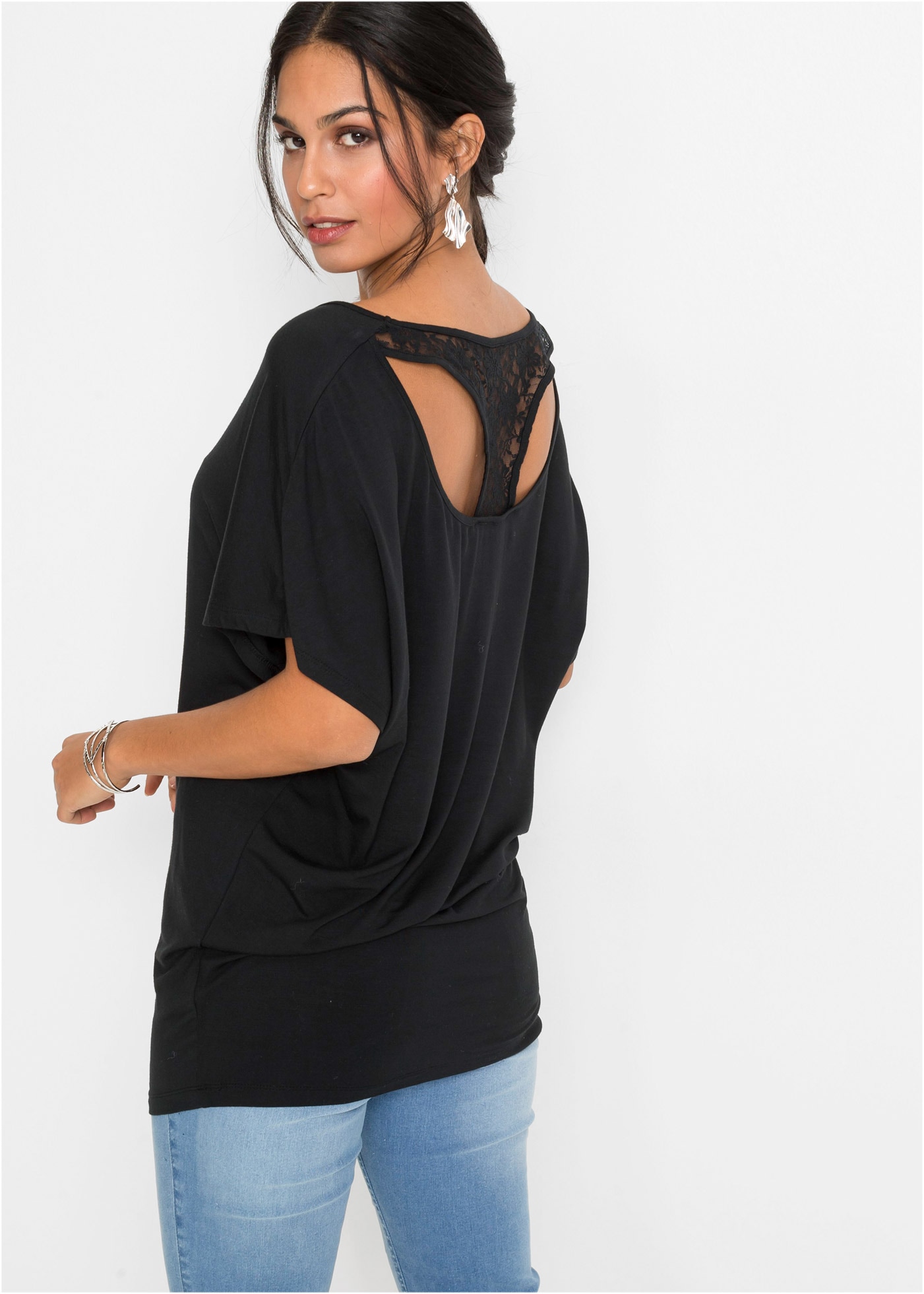 bonprix T-Shirt Oversize-Passform, Fledermaus-Halbarm, mit Spitzeneinsatz im Rücken