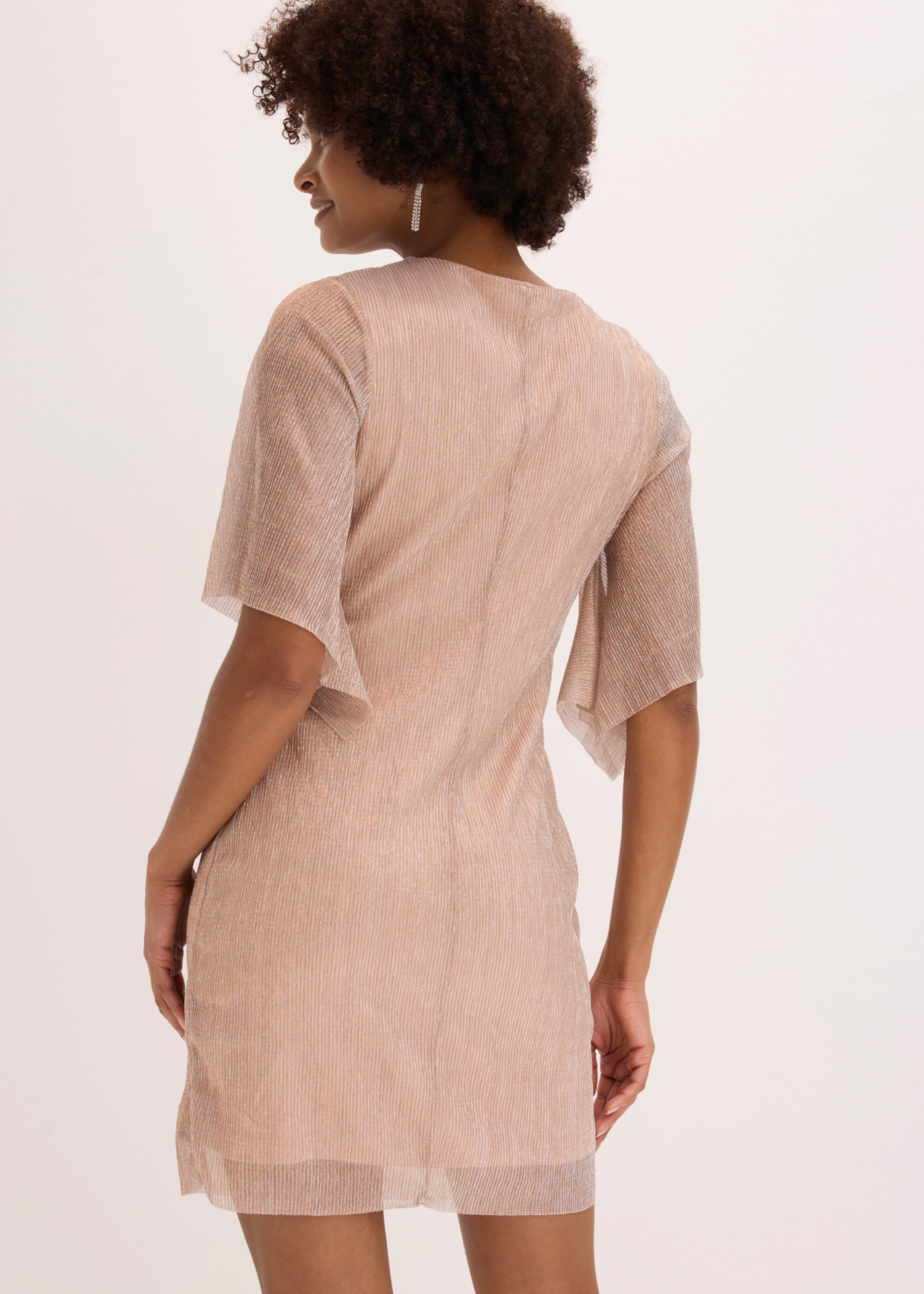 bonprix Midikleid Oversize-Passform, Kurzarm-Design, mit metallisierten Fasern