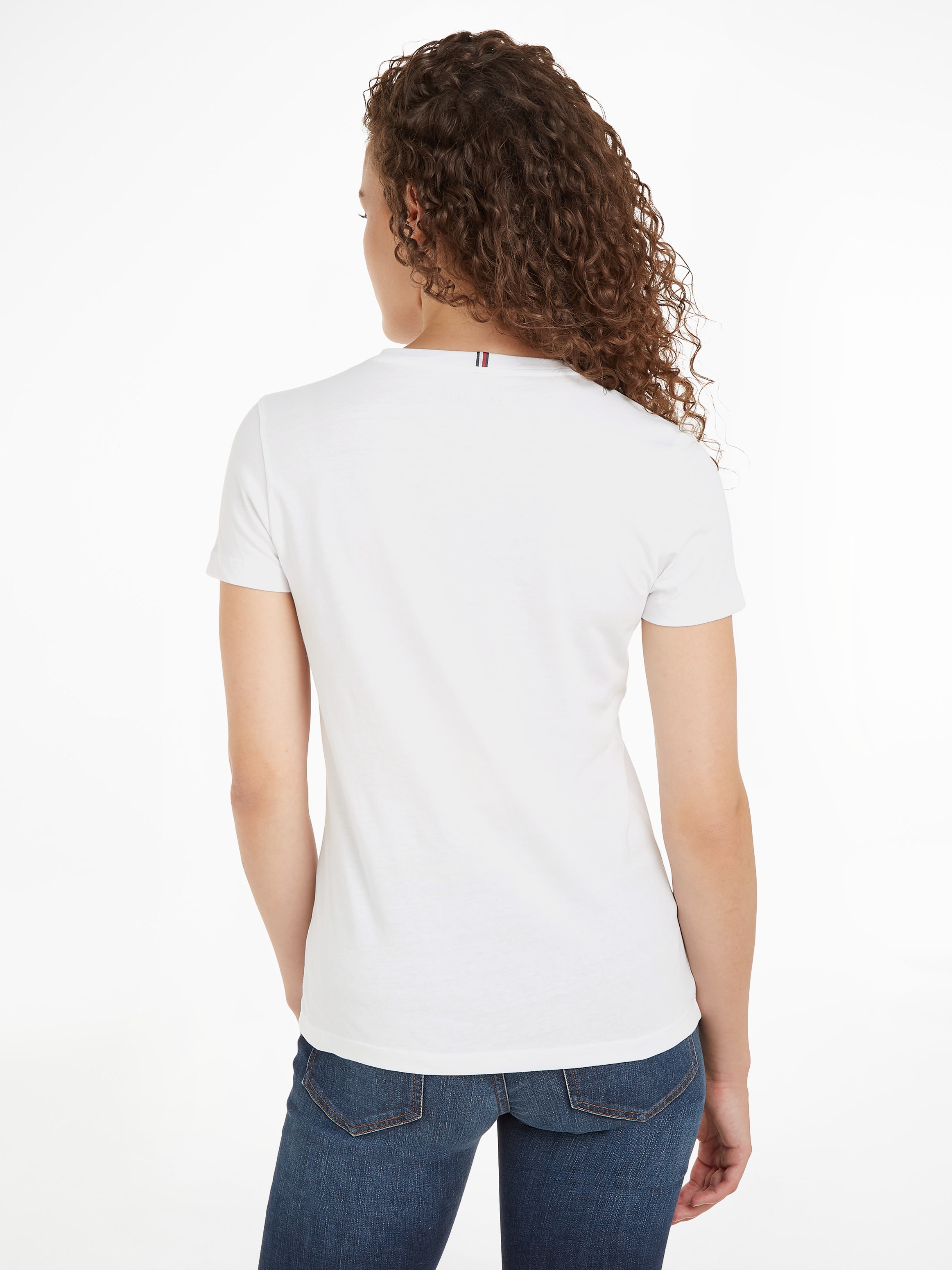 Tommy Hilfiger T-Shirt »HERITAGE CREW NECK TEE«, mit Tommy Hilfiger Logo-Flag auf der Brust