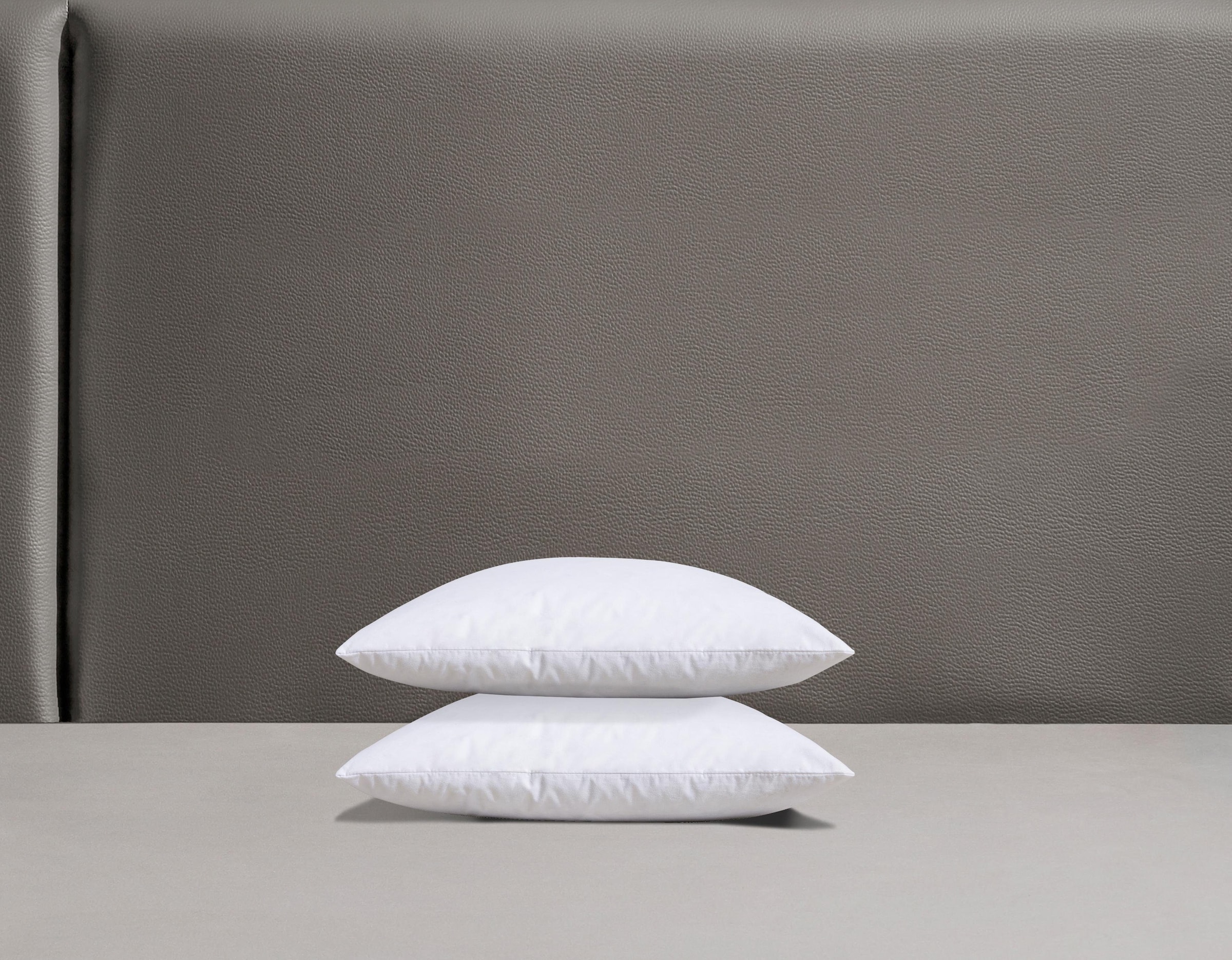 Otto Keller Federkissen »Kopfkissen & Dekokissen, in 40x40, 40x80, 80x80 cm erhältlich« Füllung: 70% Gänsefedern, 30% Gänsedaunen 2 Stk. tlg. Sofakissen, Dekokissen und auch als Schlafkissen.