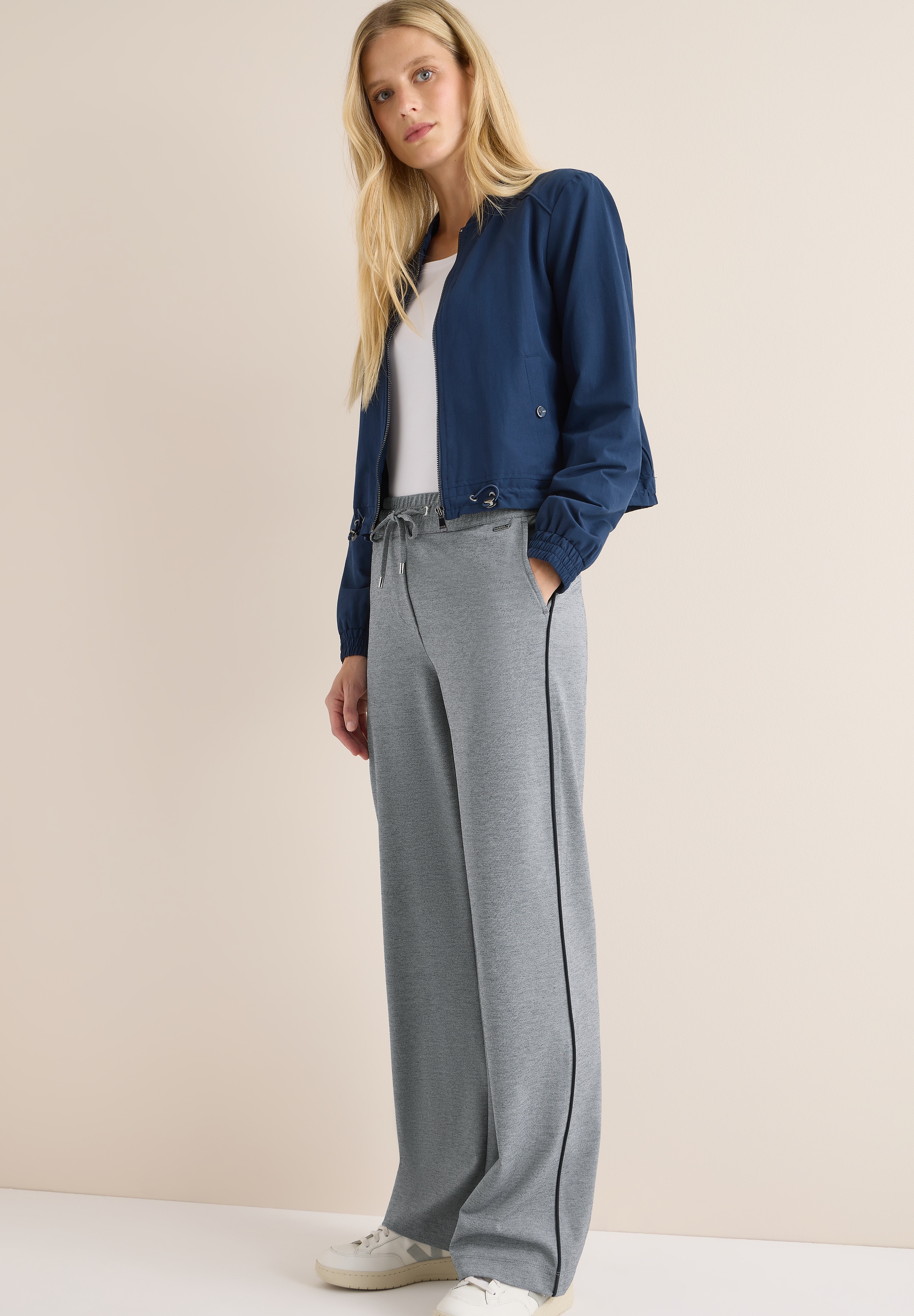 Cecil Jogginghose »Style Neele«, mit Gallonstreifen
