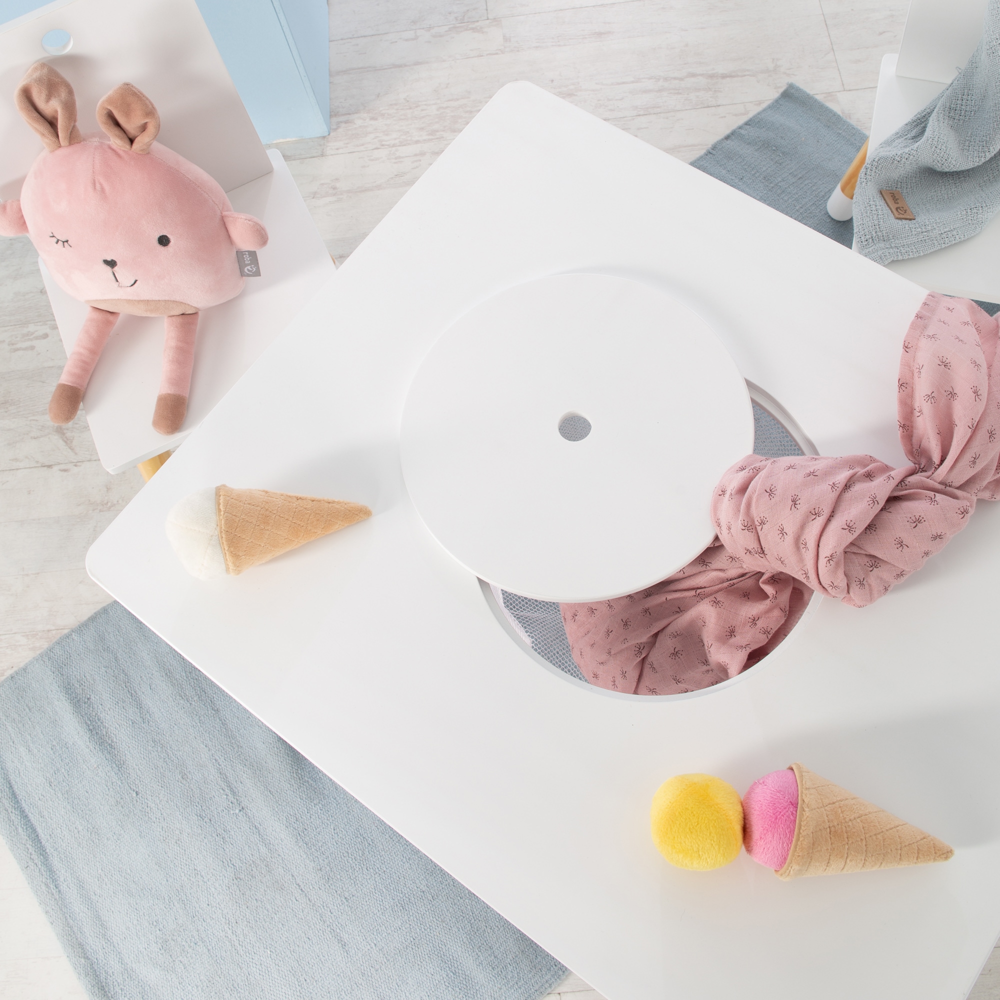 roba® Kindersitzgruppe »Sitzgruppe mit Aufbewahrungsnetz, weiß«, aus Holz