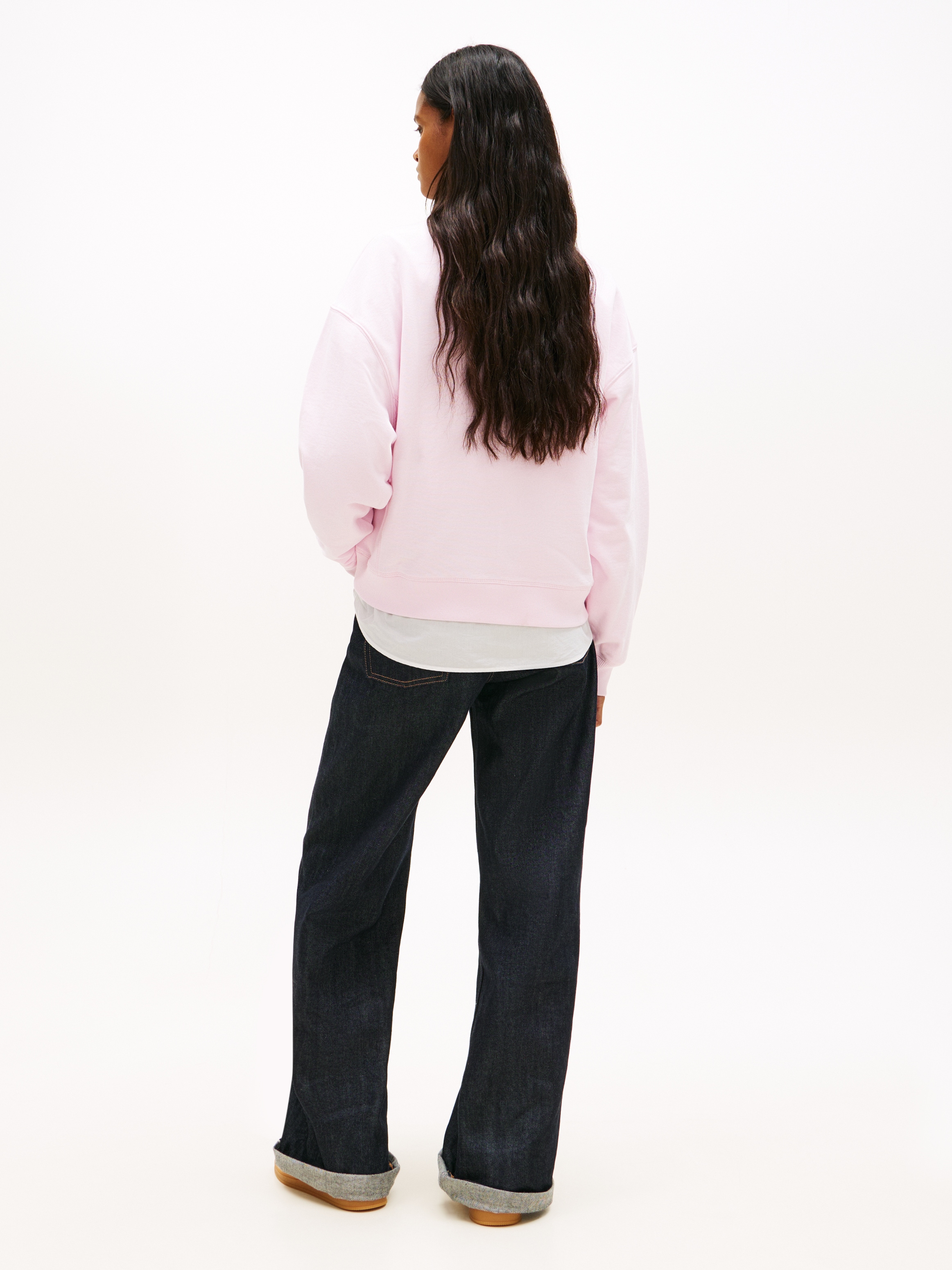 Tommy Jeans Sweatshirt »TJW BXY WAVY FLAG CREW EXT«, Boxy Fit mit Rundhals
