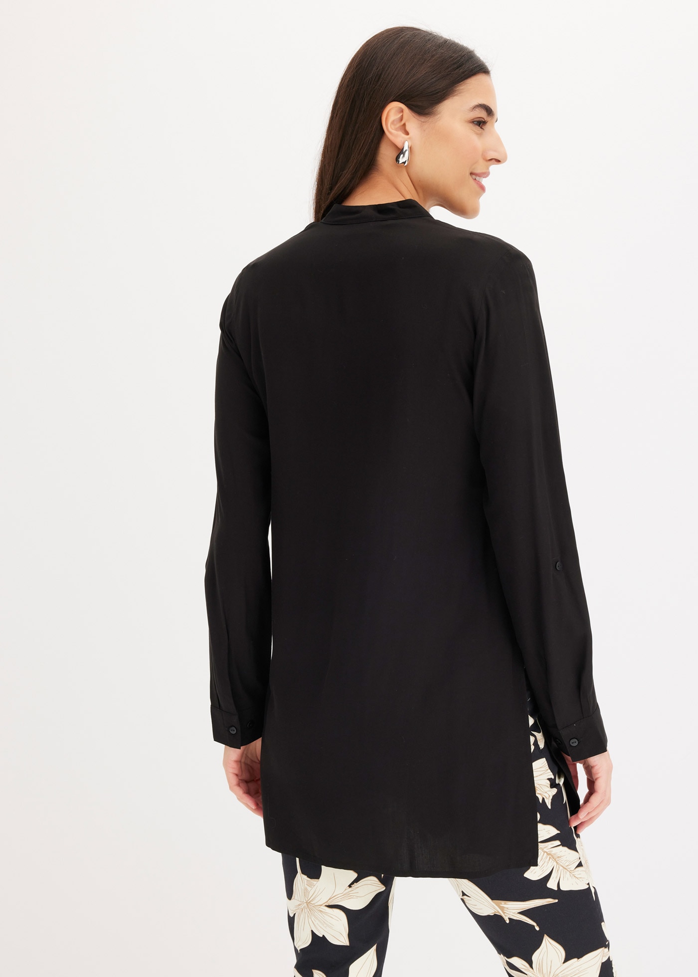 bonprix Longbluse gerade Passform, mit langem Arm, aus Viskose, mit Stehkragen